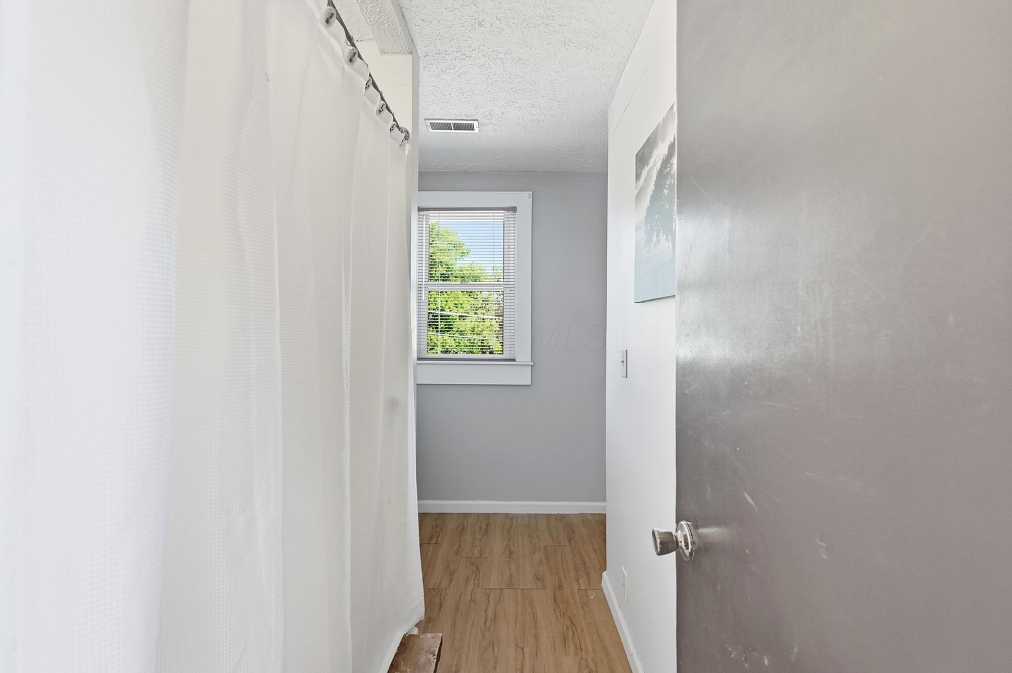 189 E Main Street Property Photo 25