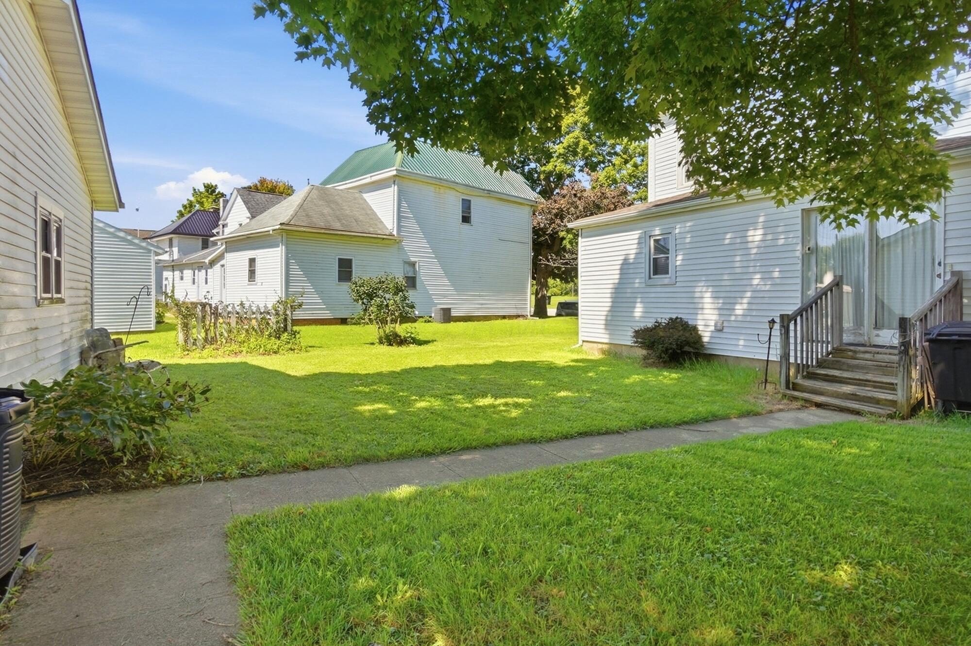 189 E Main Street Property Photo 40