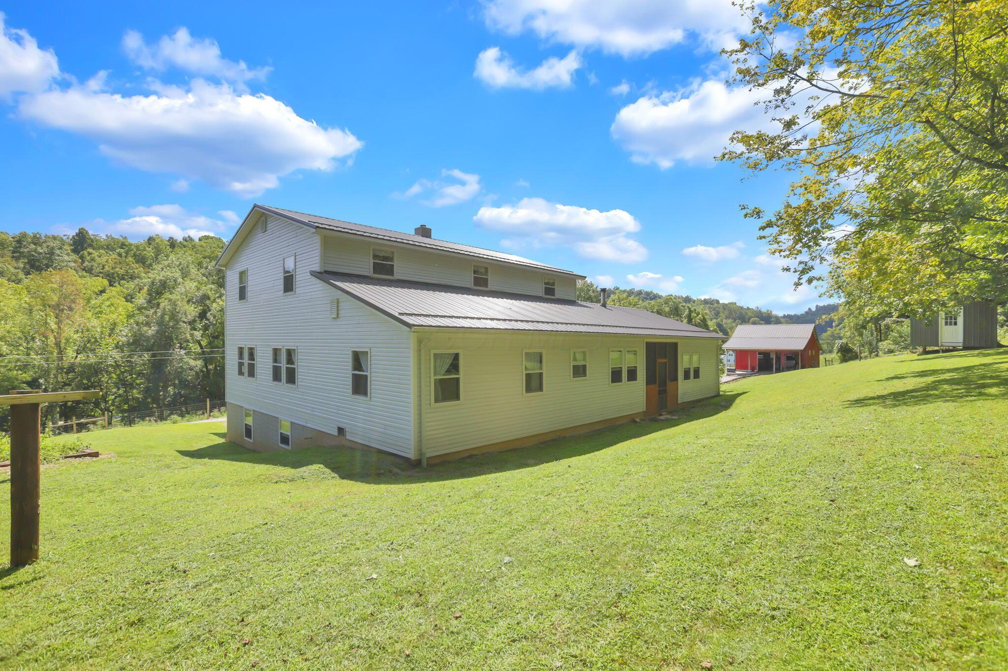 50023 Glady Road Property Photo 6