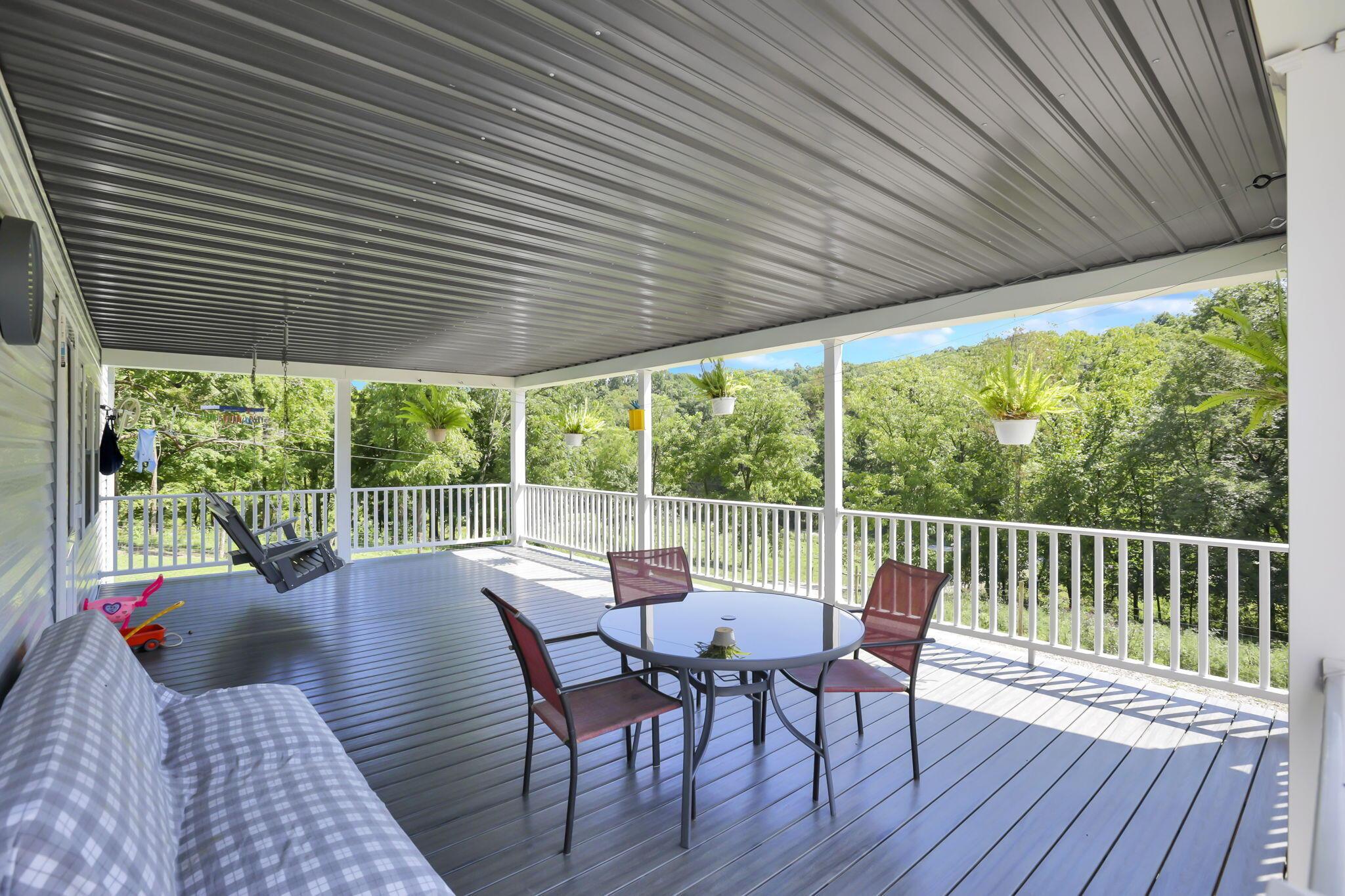 50023 Glady Road Property Photo 8