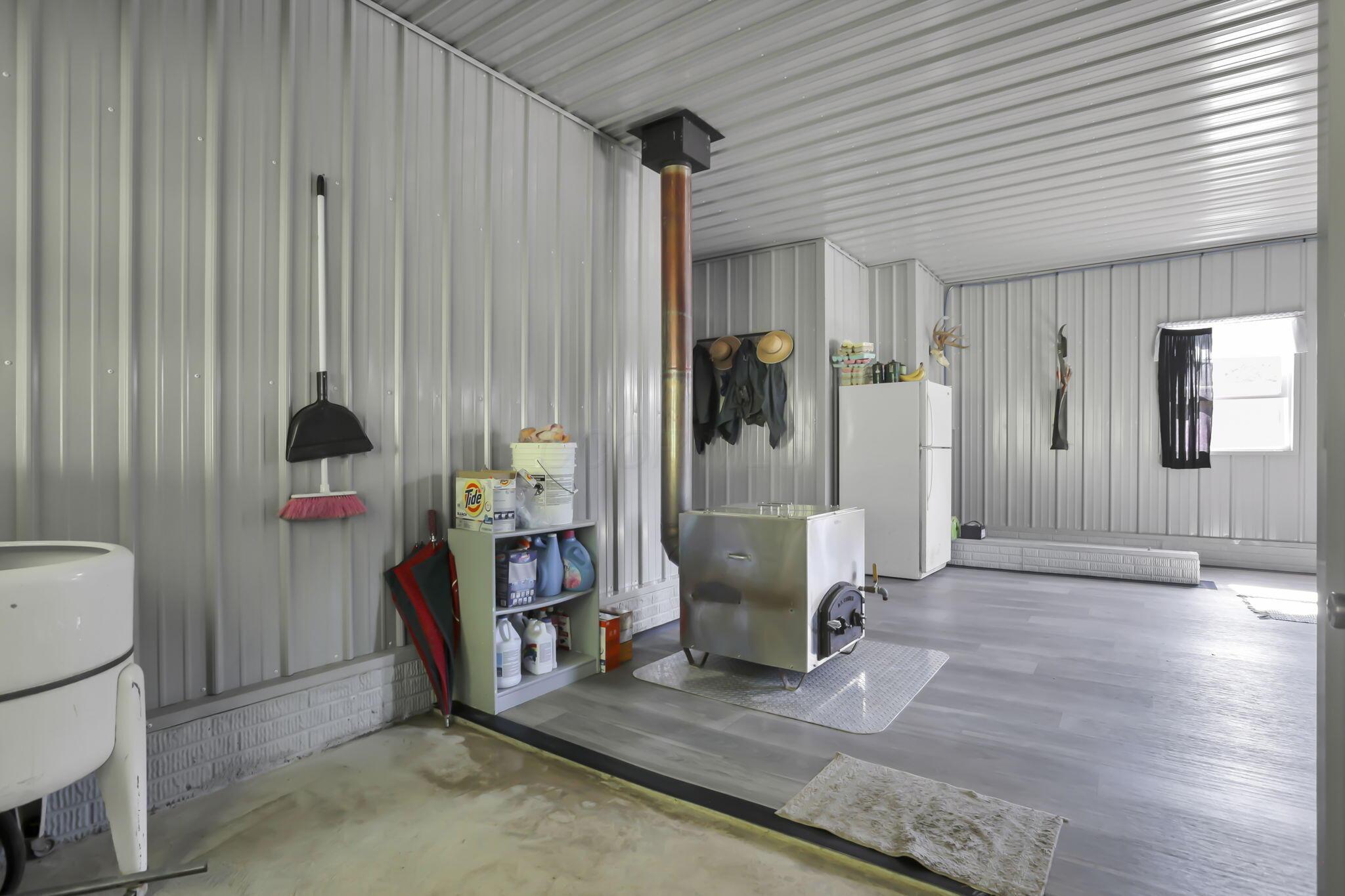 50023 Glady Road Property Photo 11