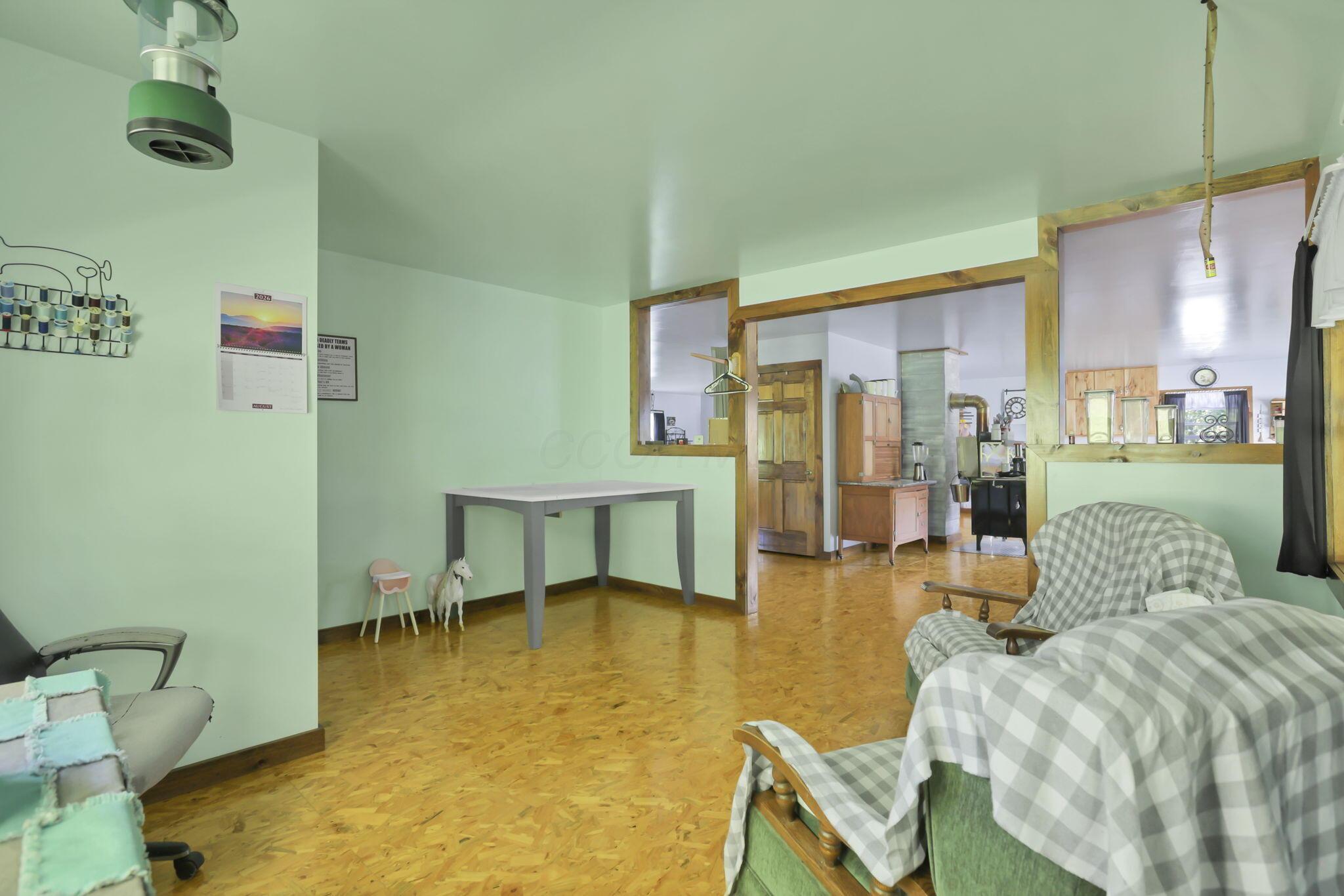 50023 Glady Road Property Photo 15