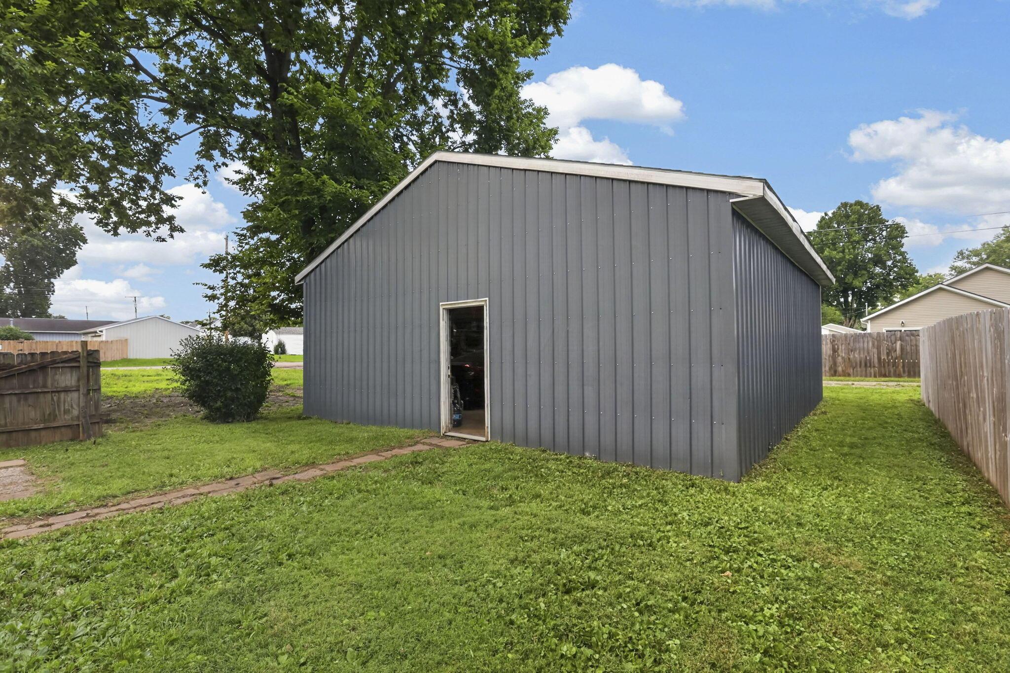 164 E Channel Street Property Photo 32