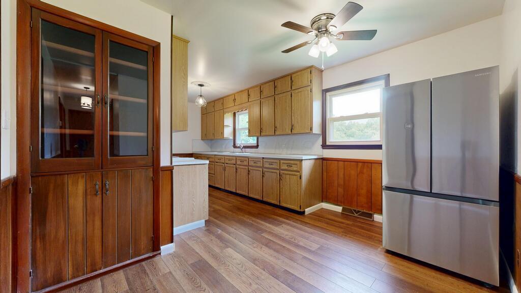 6909 Township Road 92 Property Photo 8