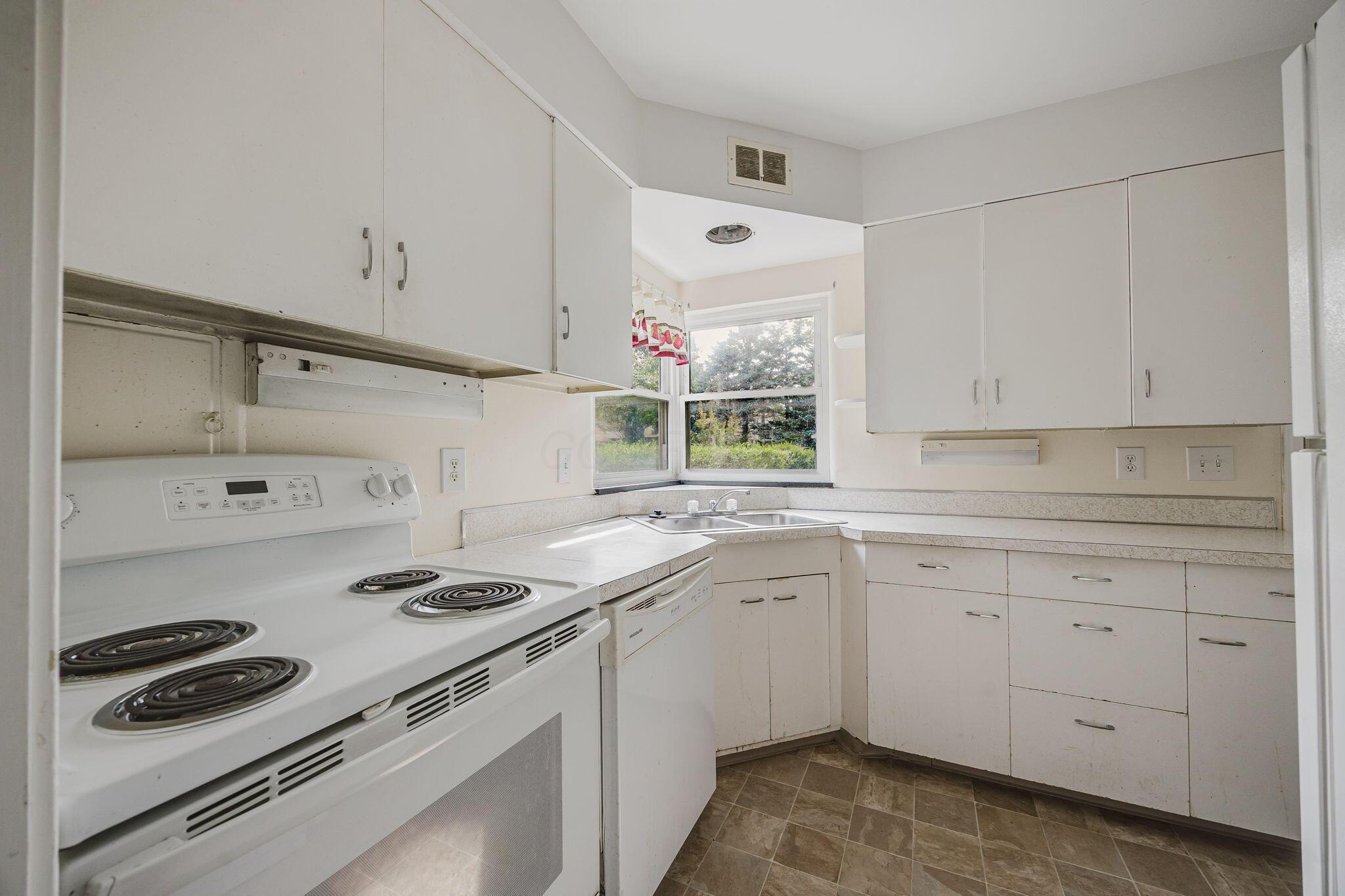 495 Eastmoor Boulevard Property Photo 43