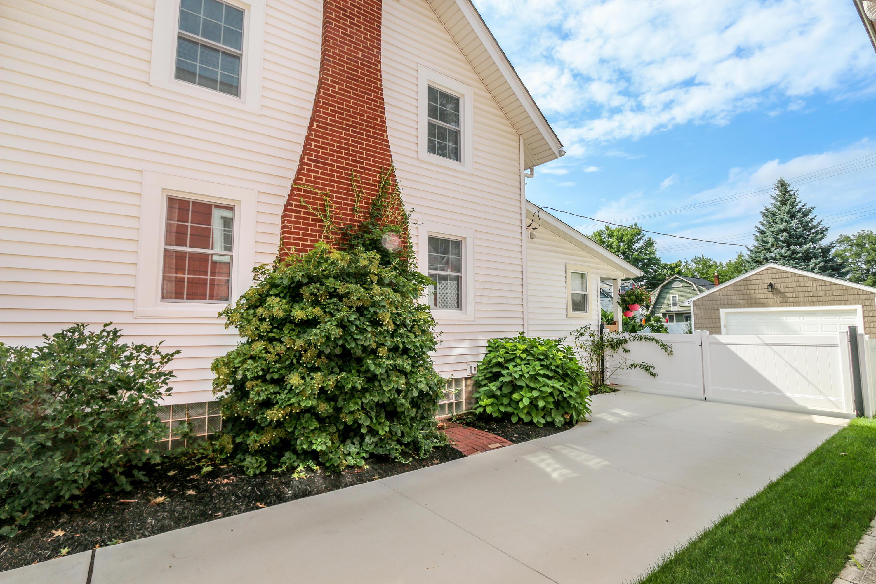 448 E Dunedin Road Property Photo 56