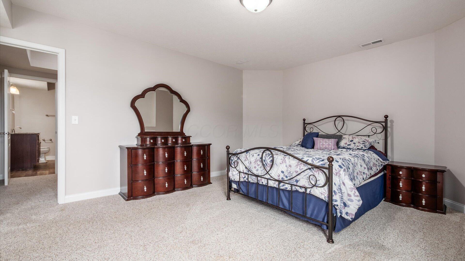 101 Graclyn Court Property Photo 83