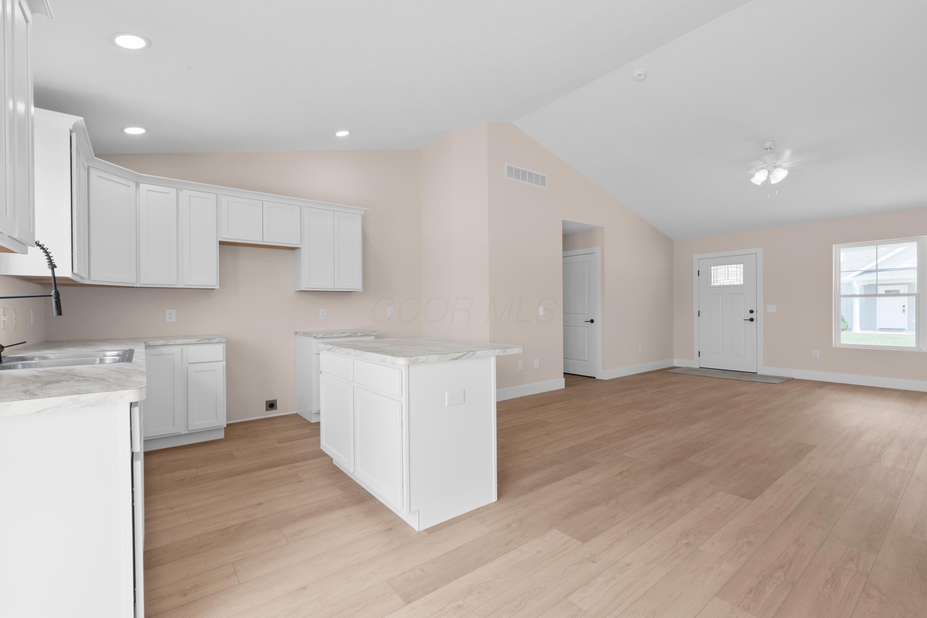 204 Cumberland Meadows Circle Property Photo 9