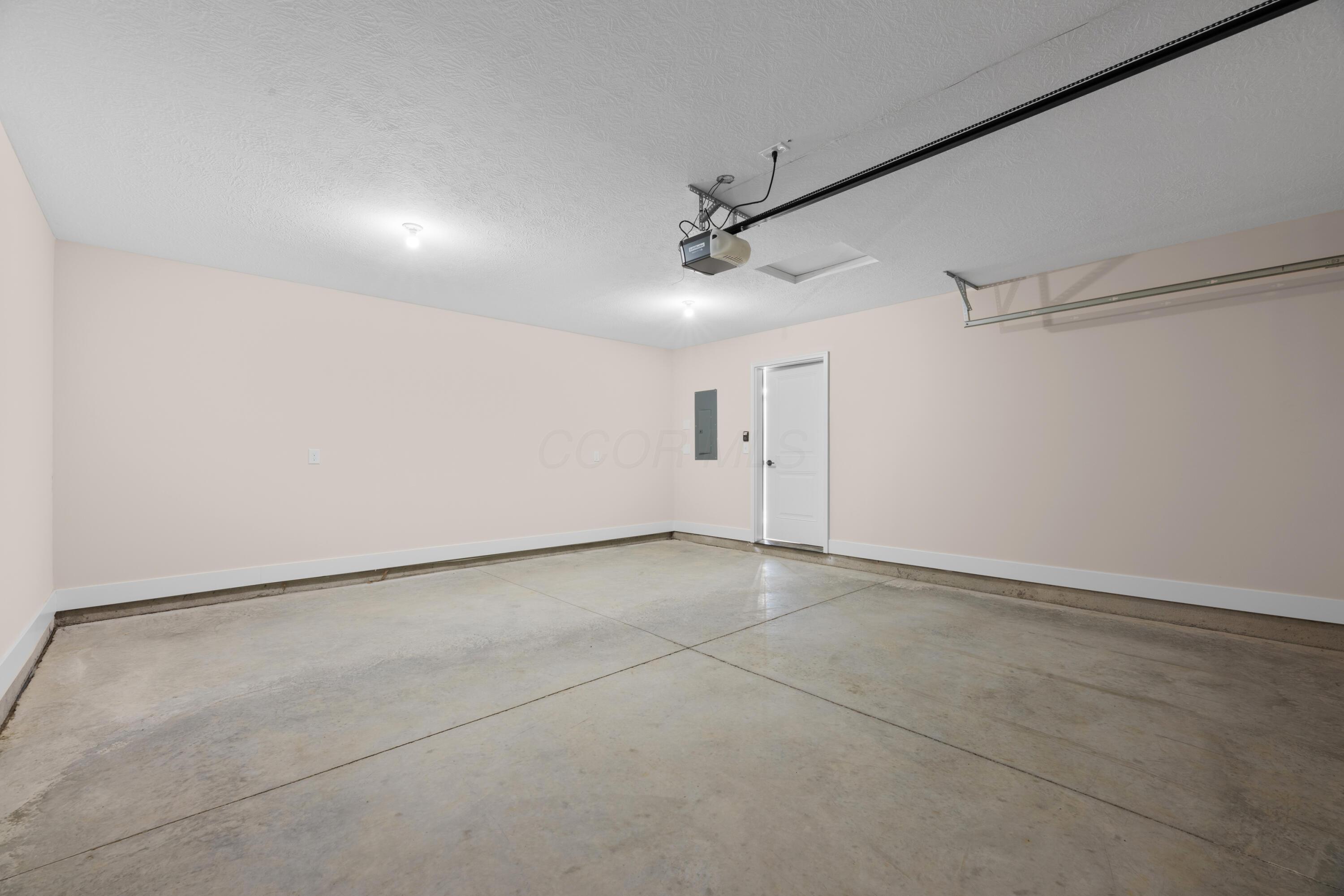 204 Cumberland Meadows Circle Property Photo 32