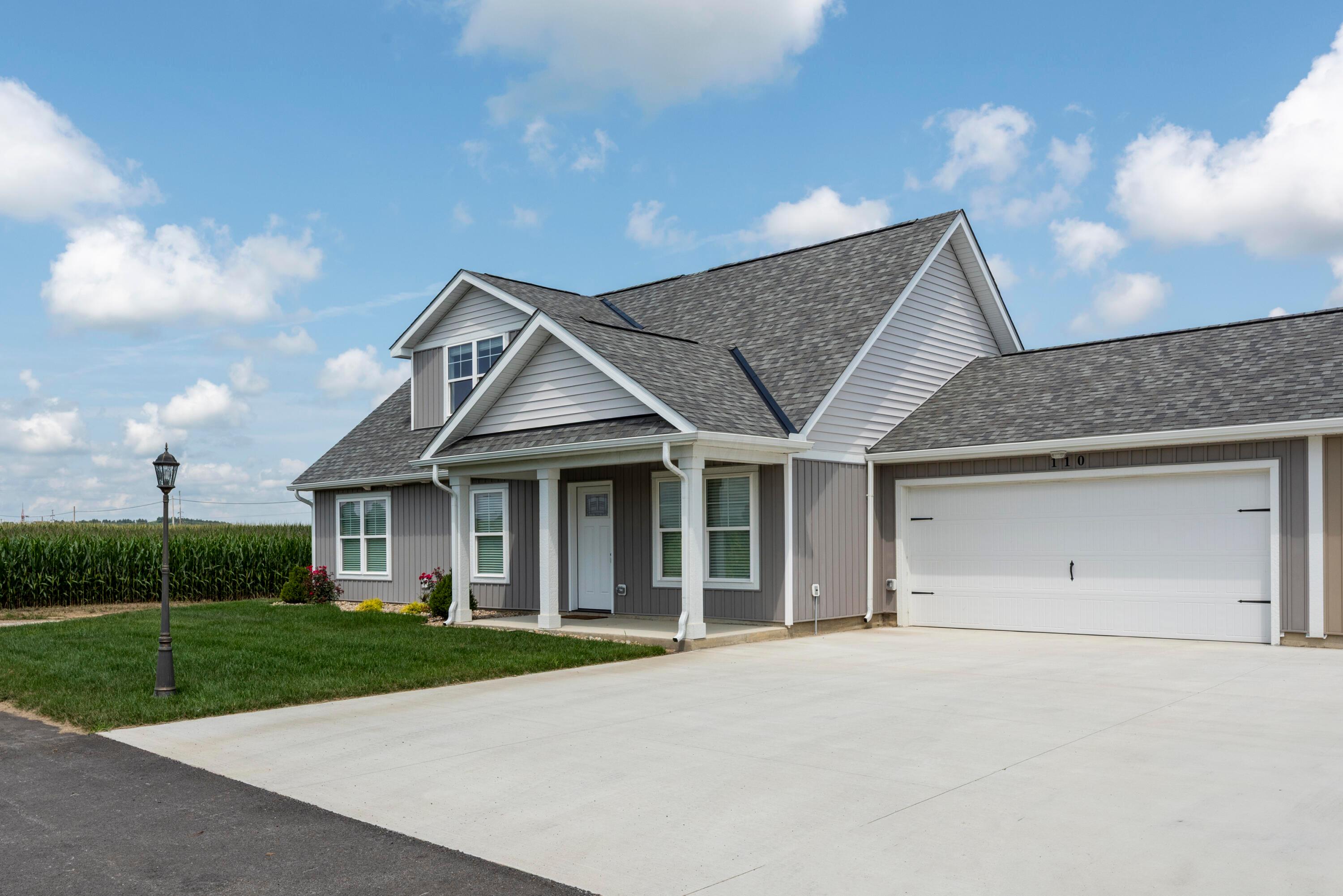 208 Cumberland Meadows Circle Property Photo 2