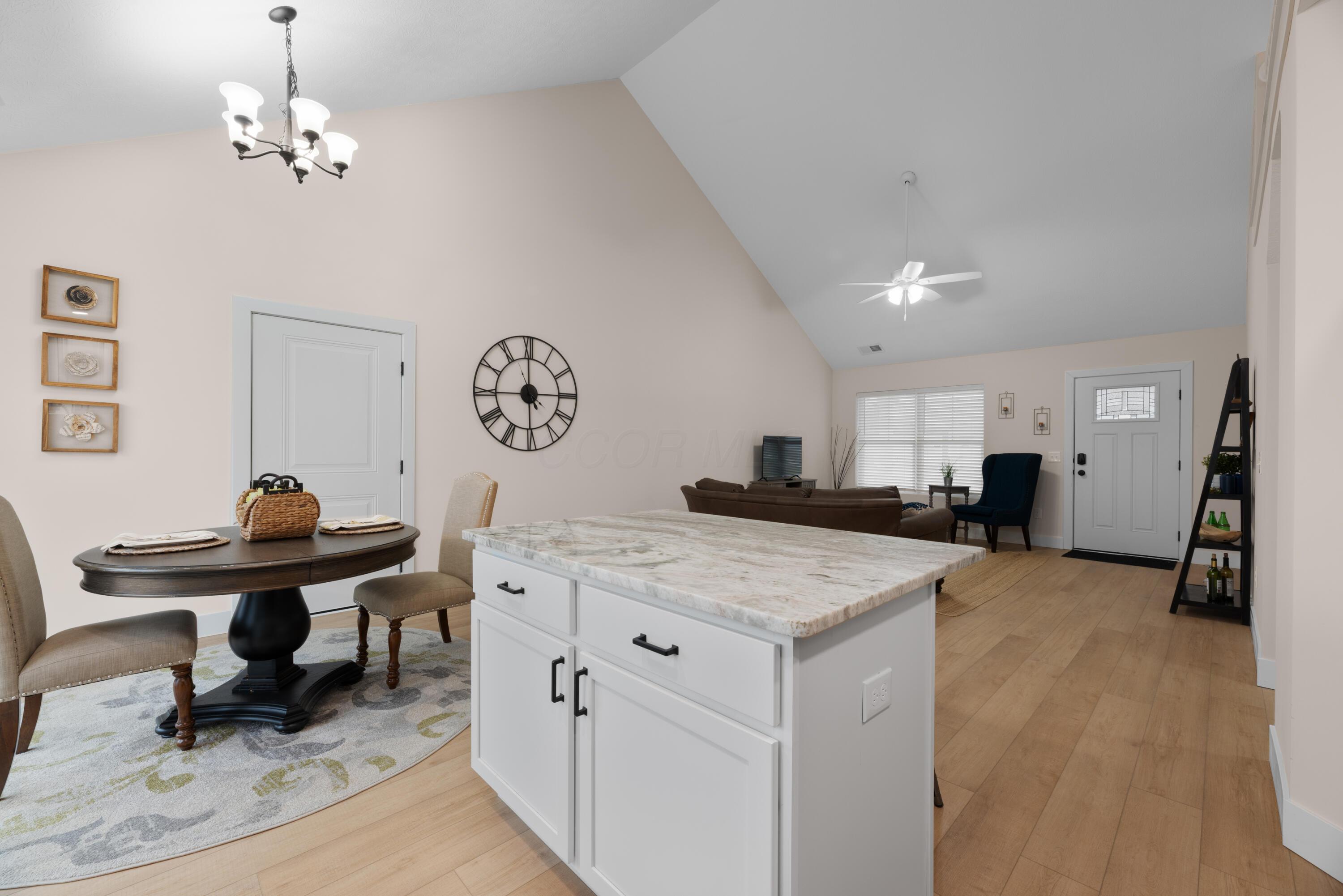 208 Cumberland Meadows Circle Property Photo 13