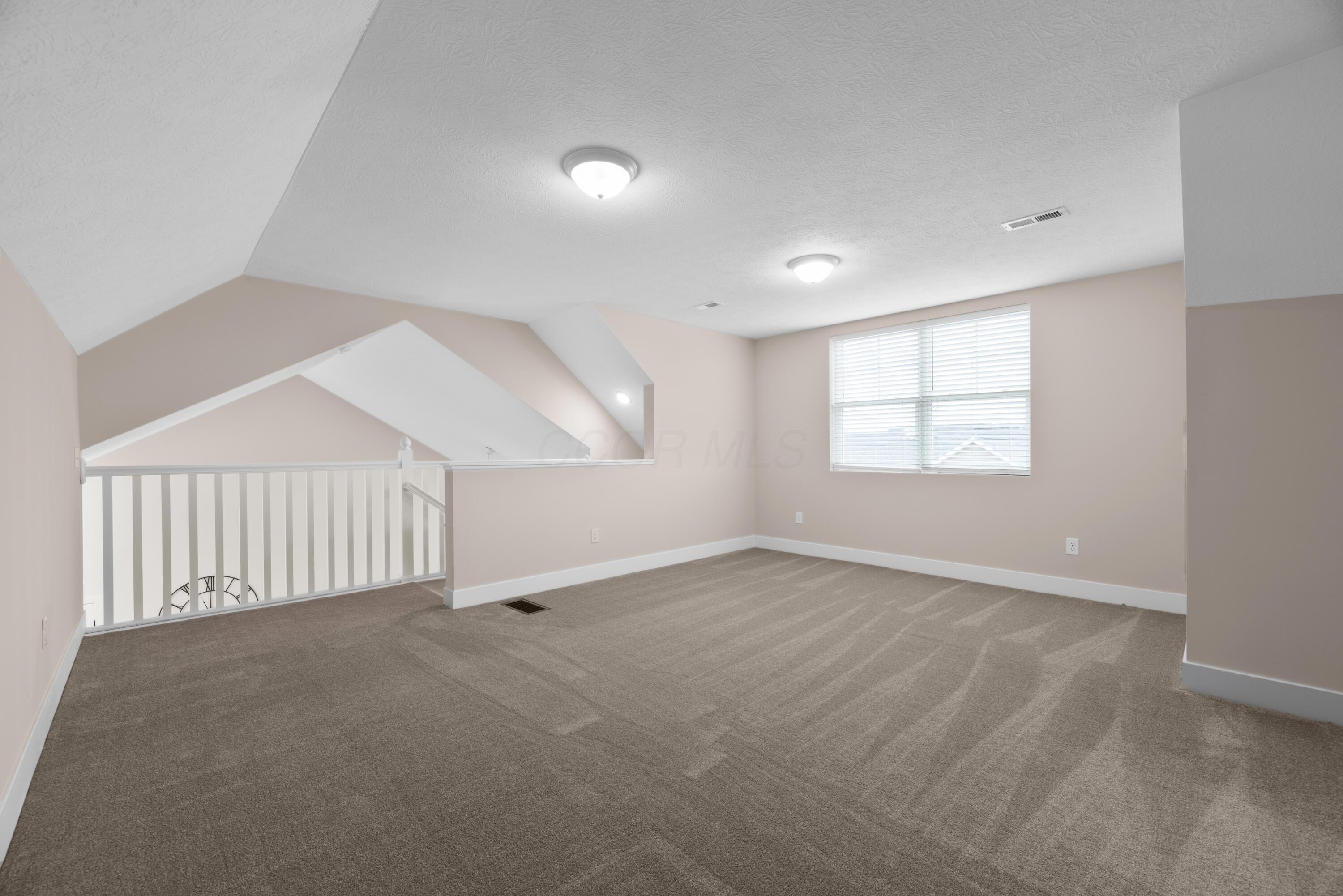 208 Cumberland Meadows Circle Property Photo 34