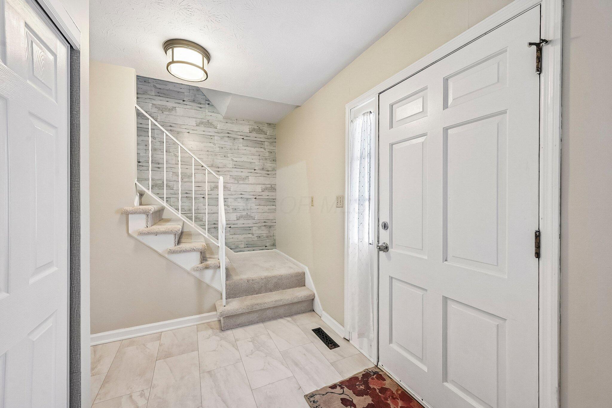 402 Worman Drive Property Photo 3