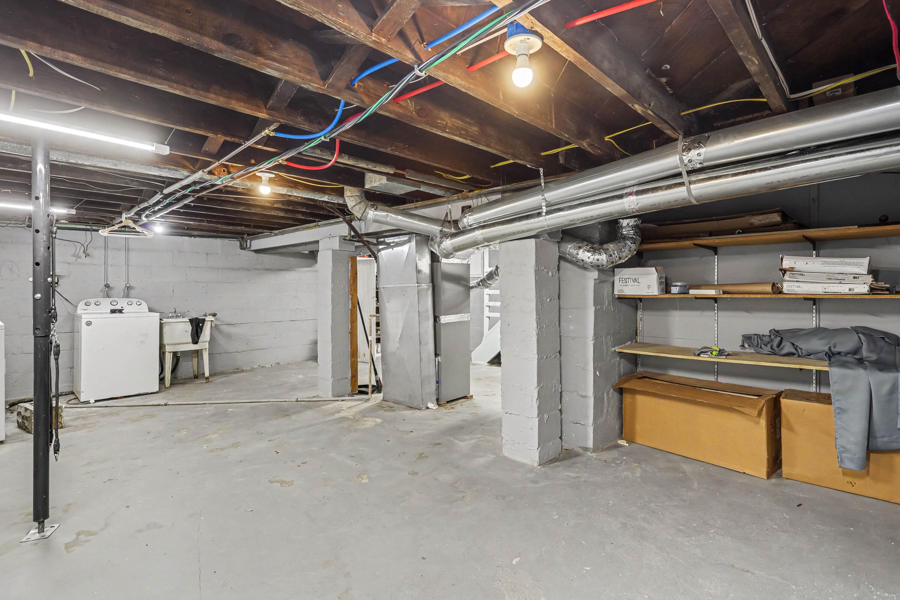 991 Lawrence Drive Property Photo 27
