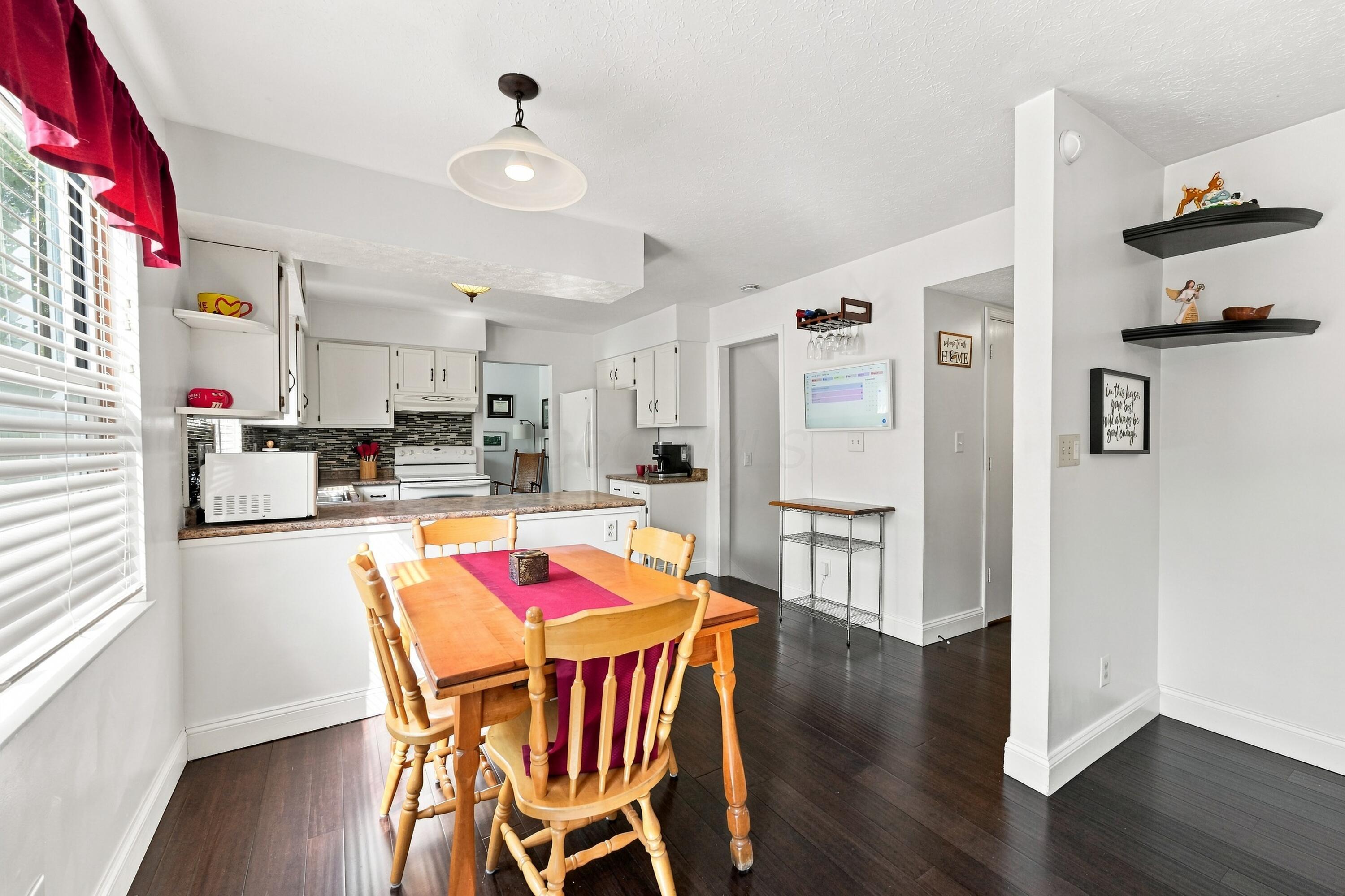 7864 Stanburn Road Property Photo 7