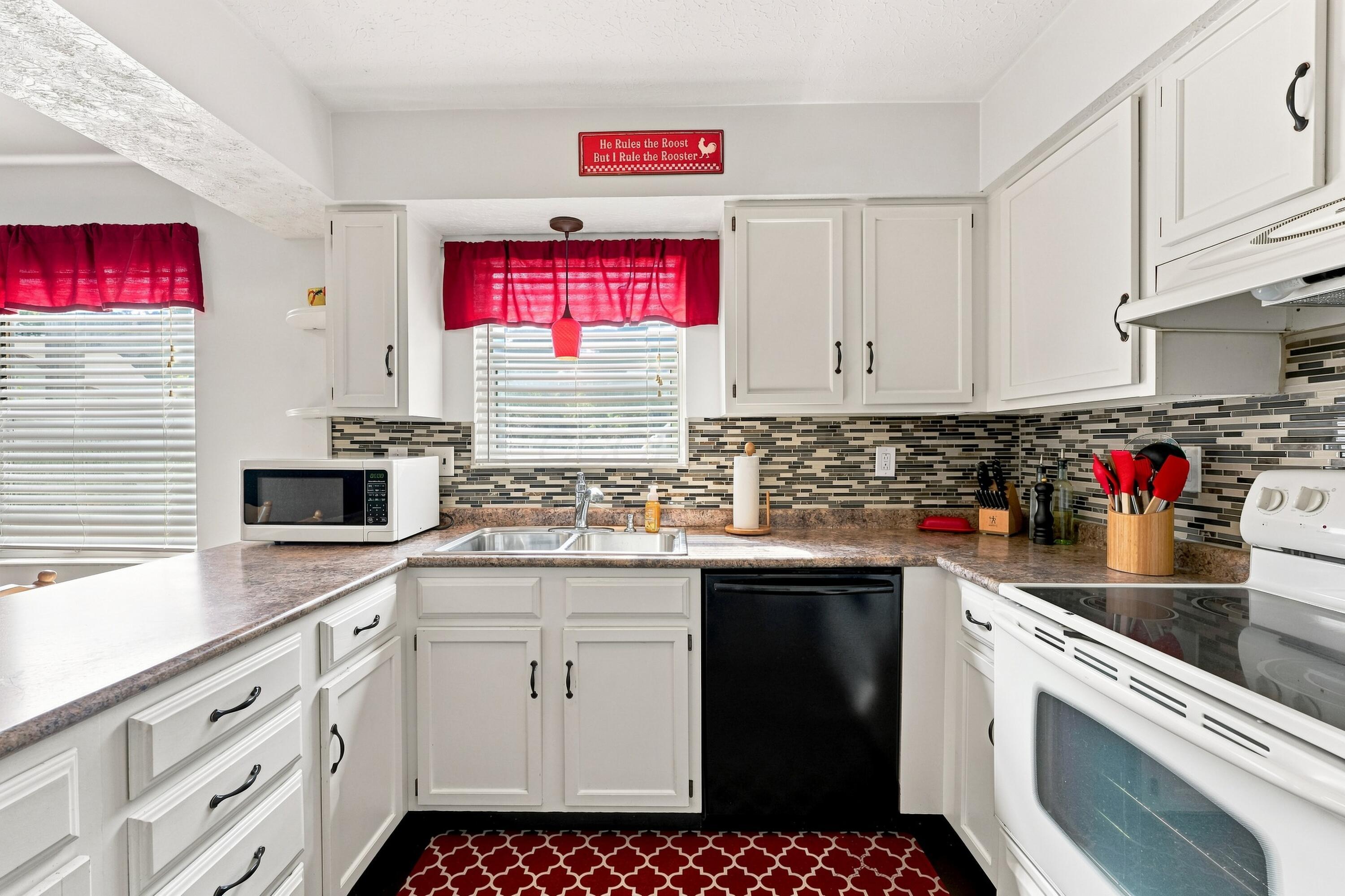 7864 Stanburn Road Property Photo 10