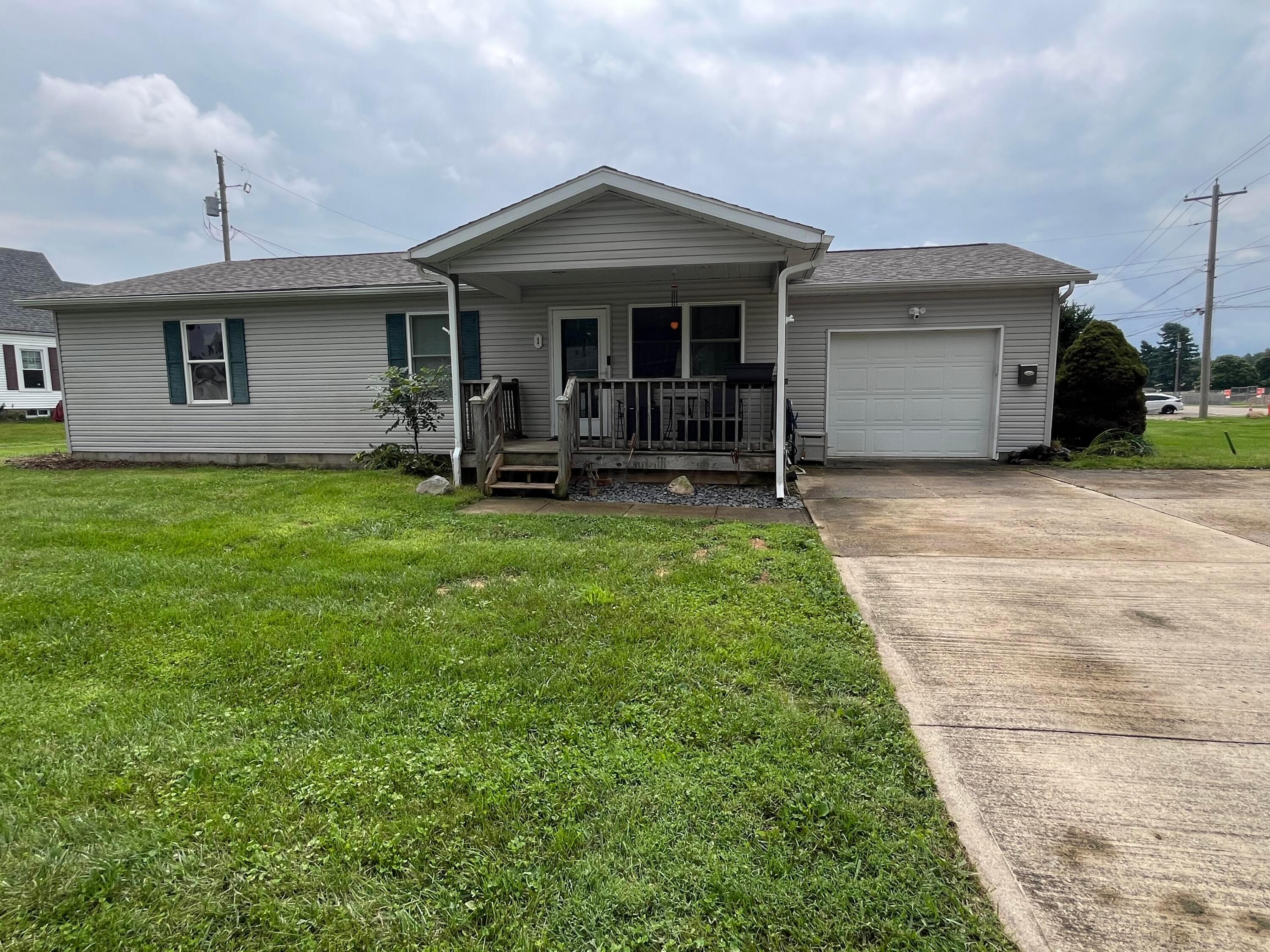 1 Hickory Property Photo 1