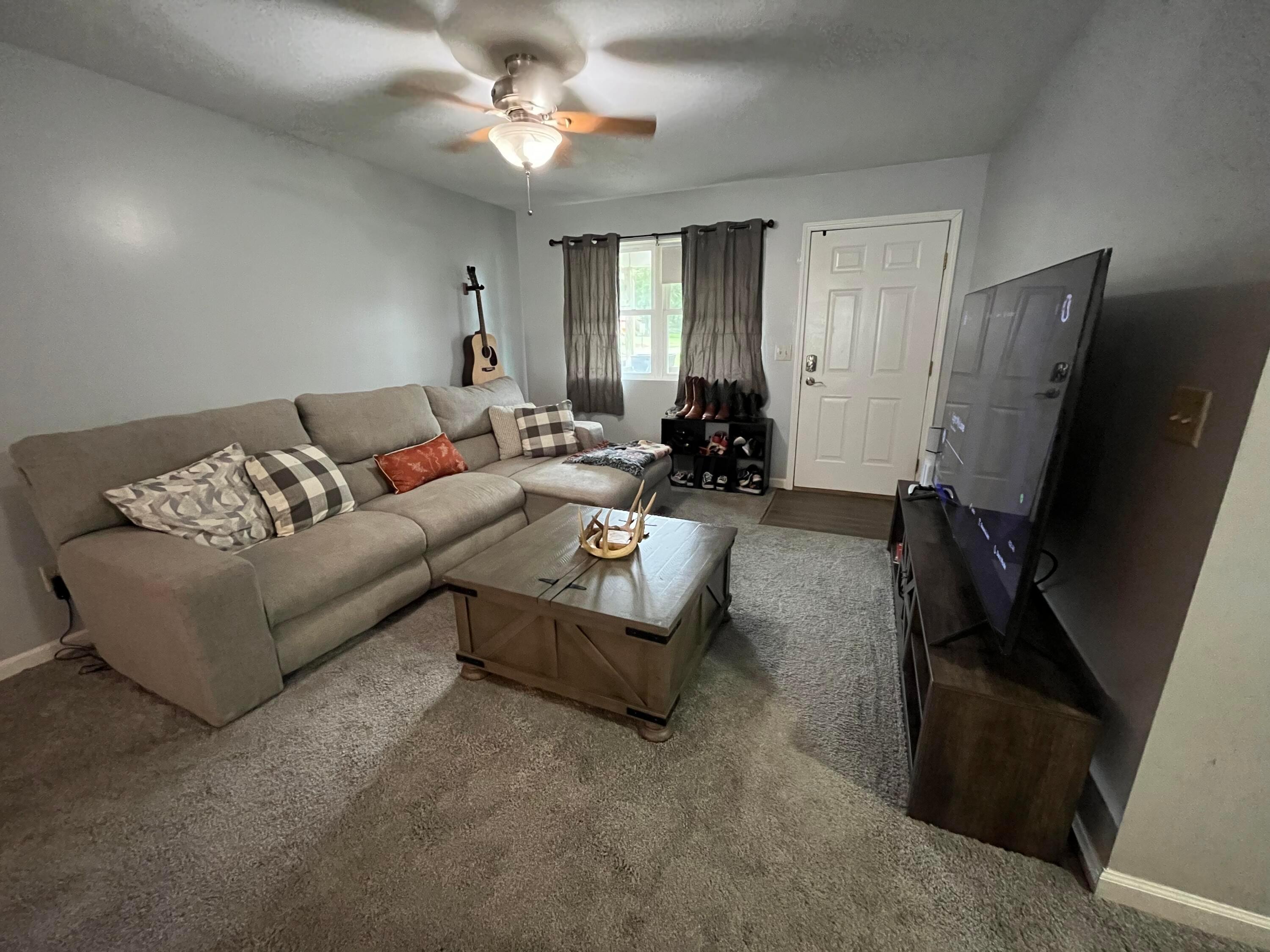 1 Hickory Property Photo 9