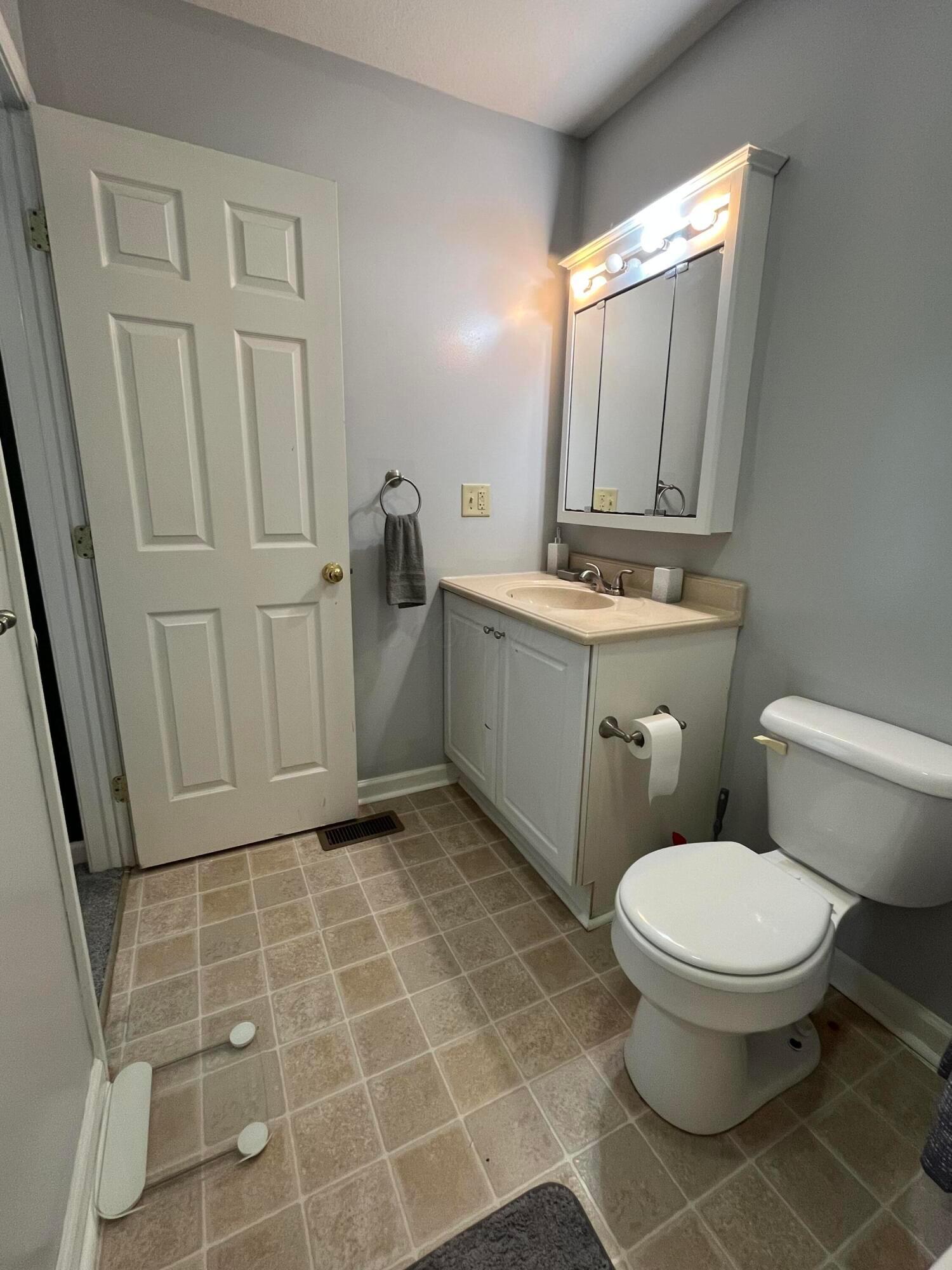 1 Hickory Property Photo 25