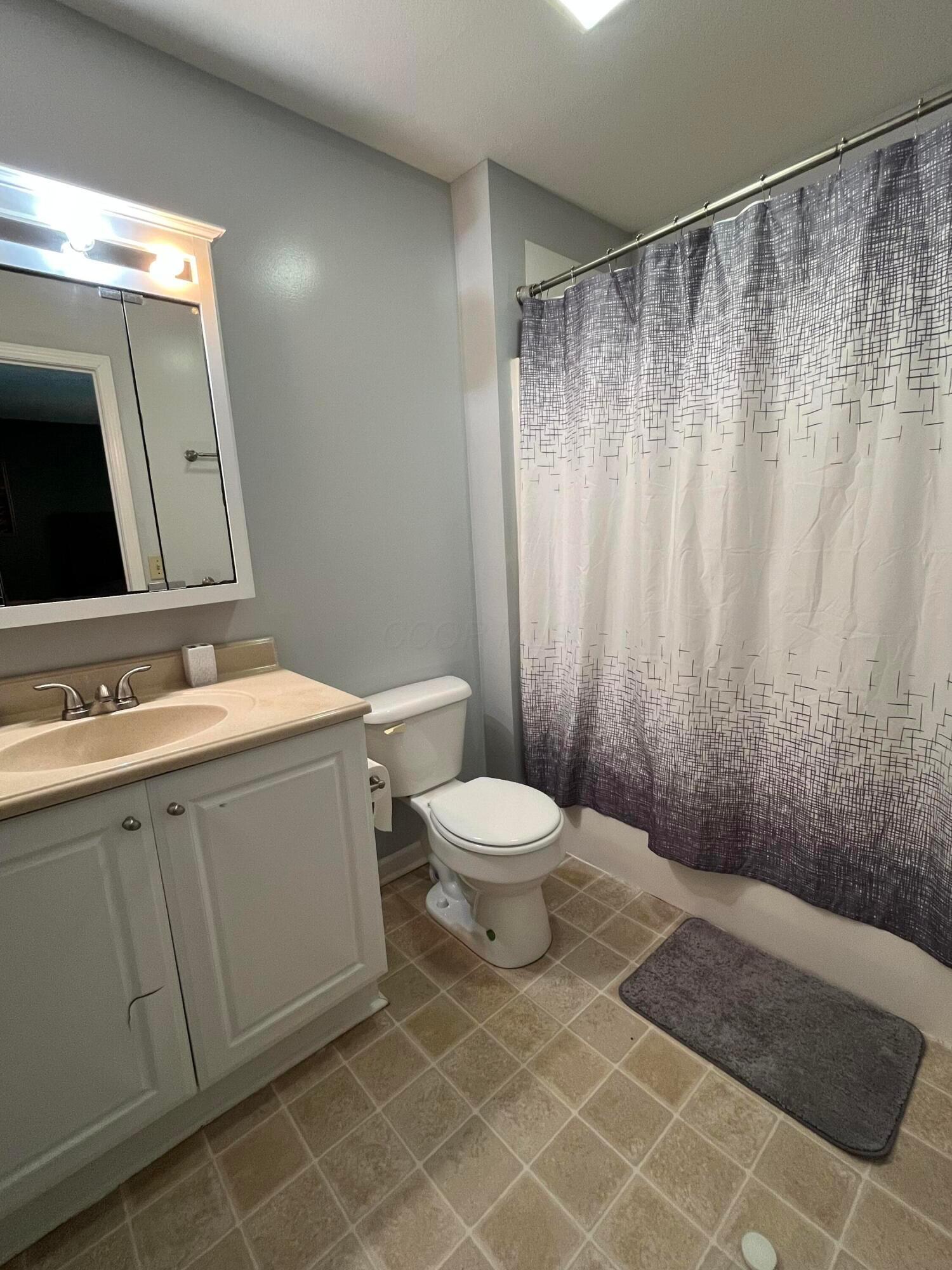 1 Hickory Property Photo 26