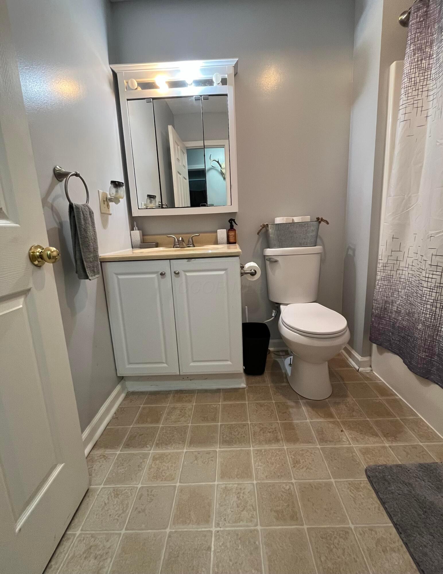 1 Hickory Property Photo 27