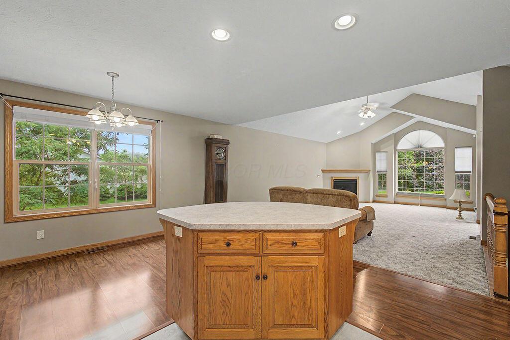 3670 Apple Valley Drive Property Photo 6