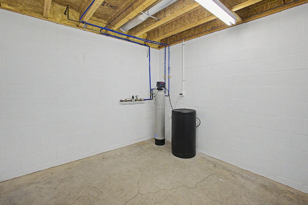 3670 Apple Valley Drive Property Photo 19