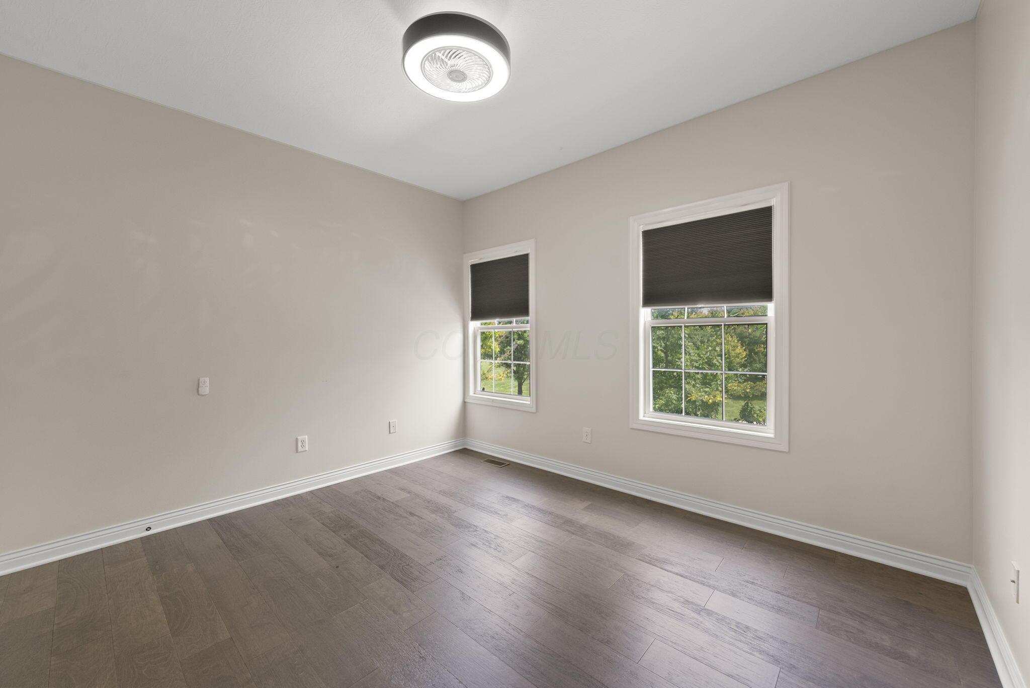 4979 Hearthstone Park Drive Property Photo 27
