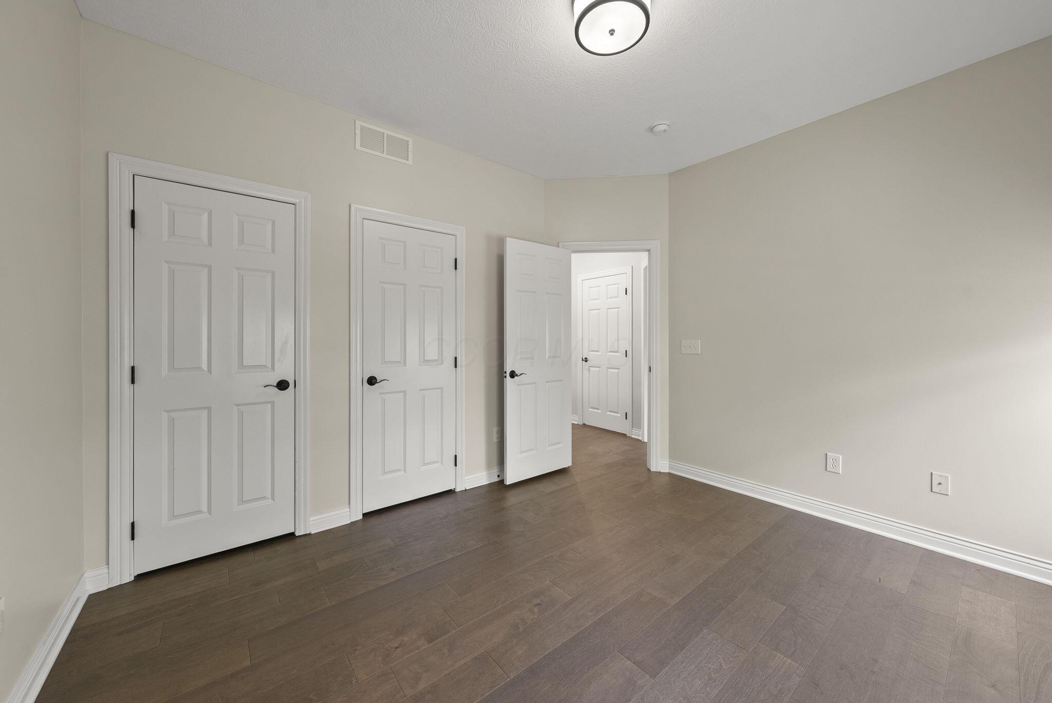 4979 Hearthstone Park Drive Property Photo 29