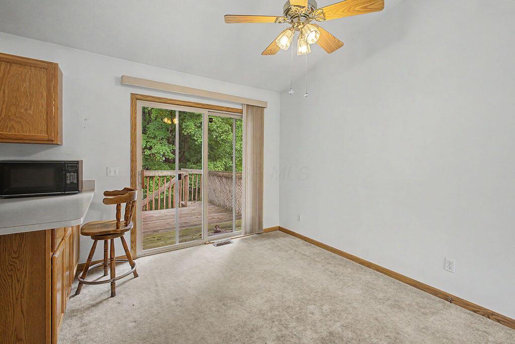 707 Greenbriar Circle Property Photo 4