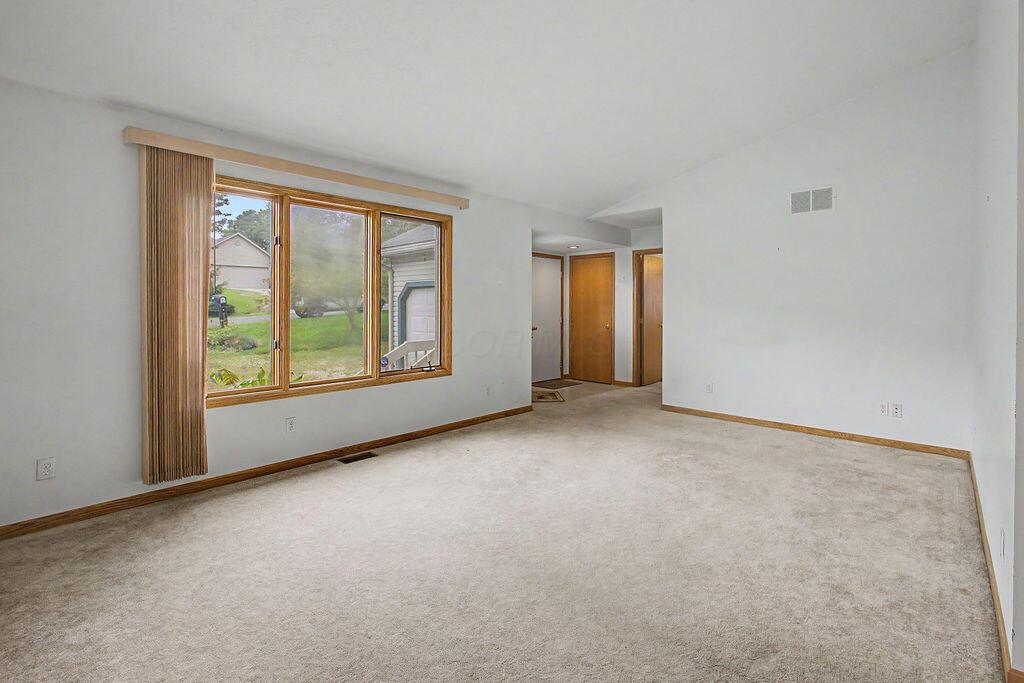 707 Greenbriar Circle Property Photo 6