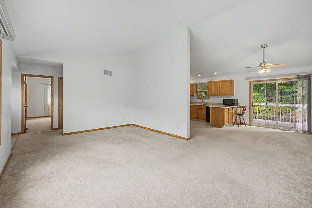 707 Greenbriar Circle Property Photo 8