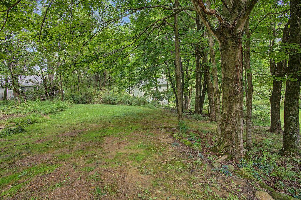 707 Greenbriar Circle Property Photo 19