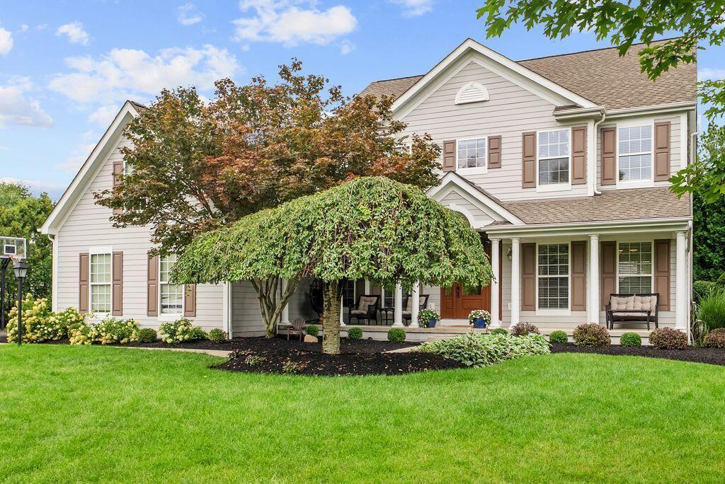 5245 Meadow Bend Drive Property Photo 1