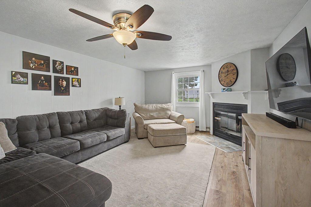 13565 Croton Road Property Photo 7