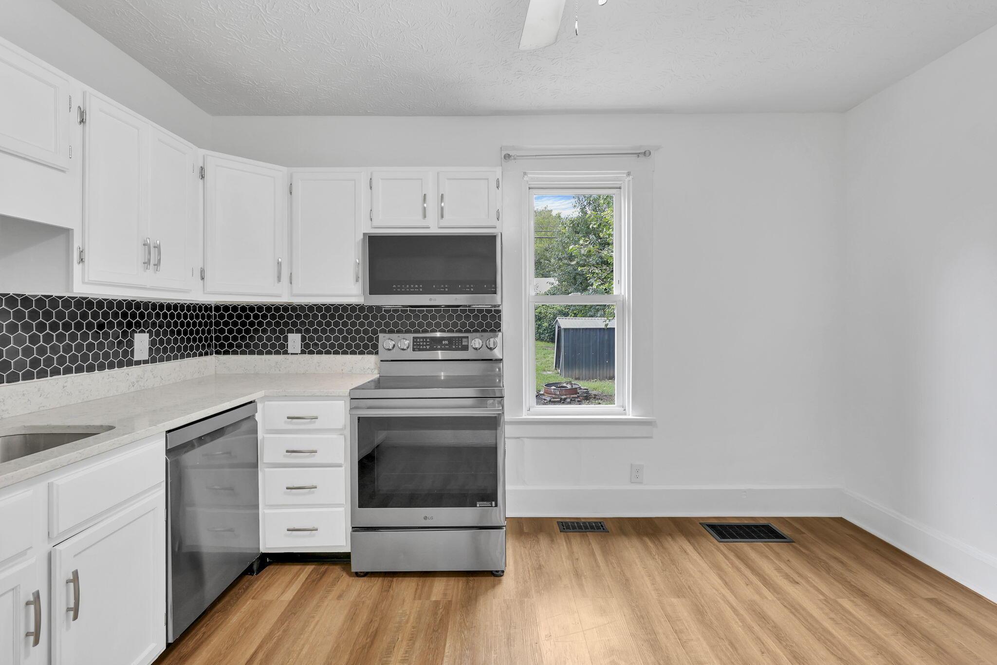 417 Washington Avenue Property Photo 15