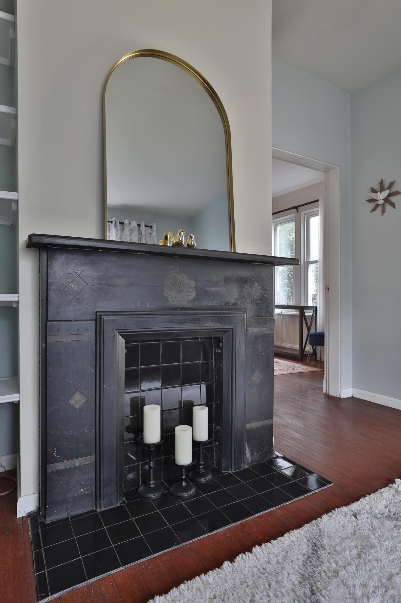 120 W Como Avenue Property Photo 13