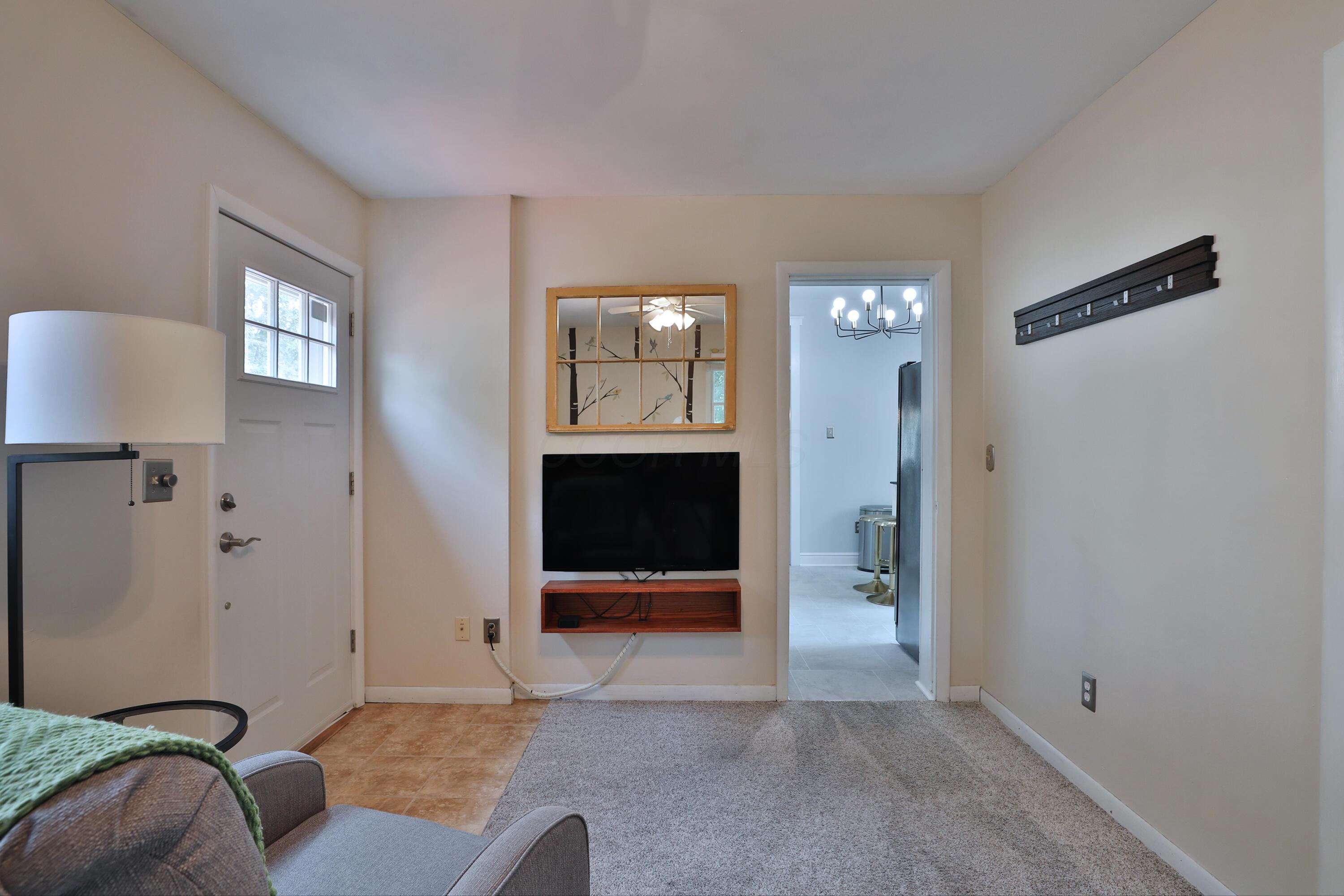 120 W Como Avenue Property Photo 23