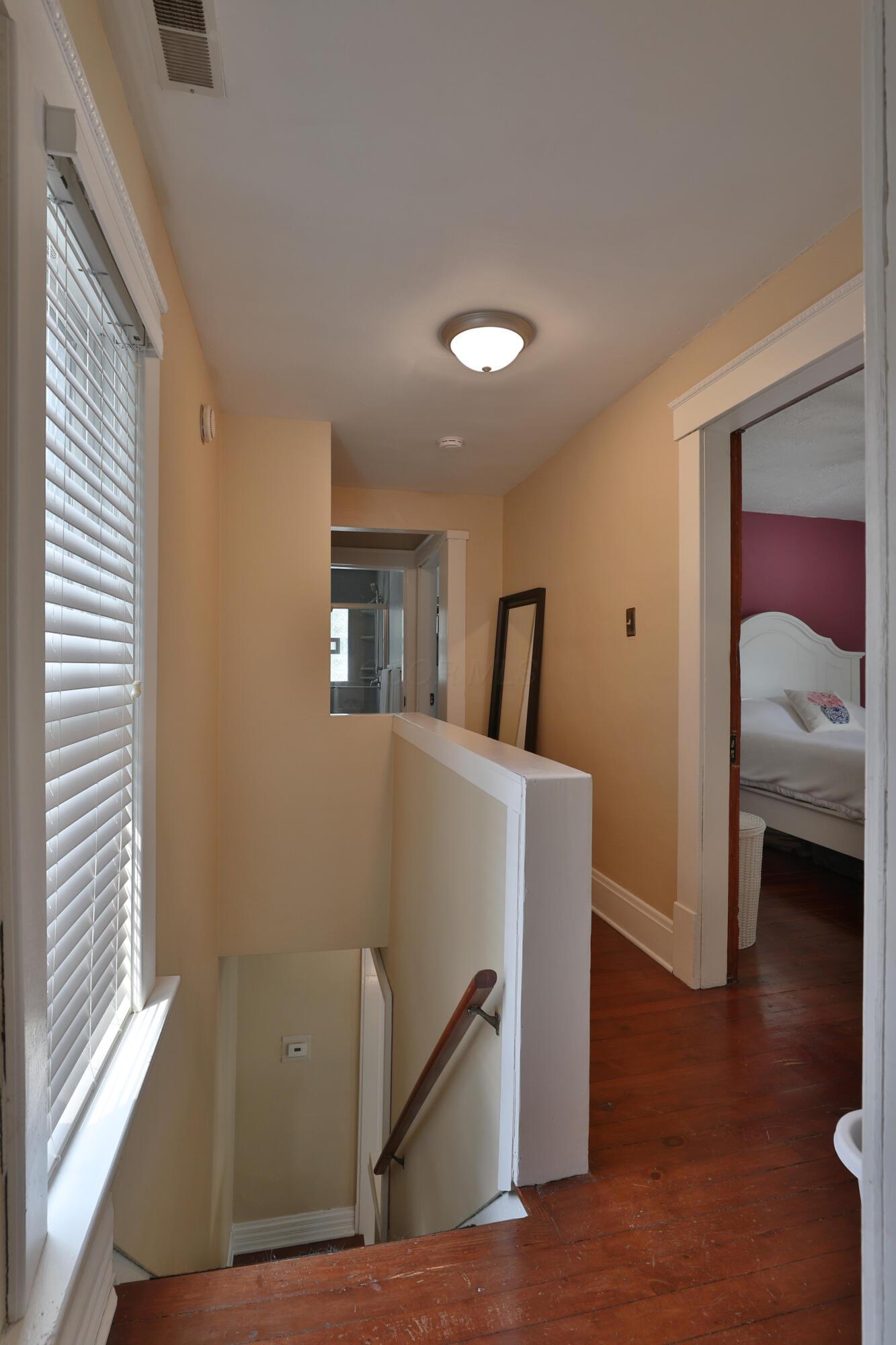 120 W Como Avenue Property Photo 29