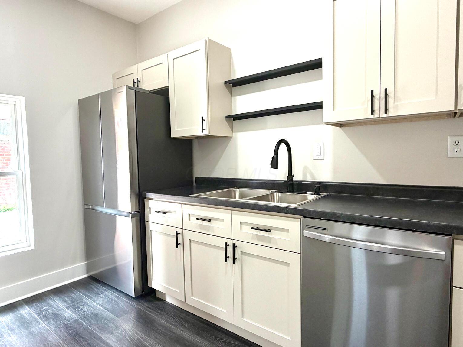 2 W Ing Street Property Photo 5