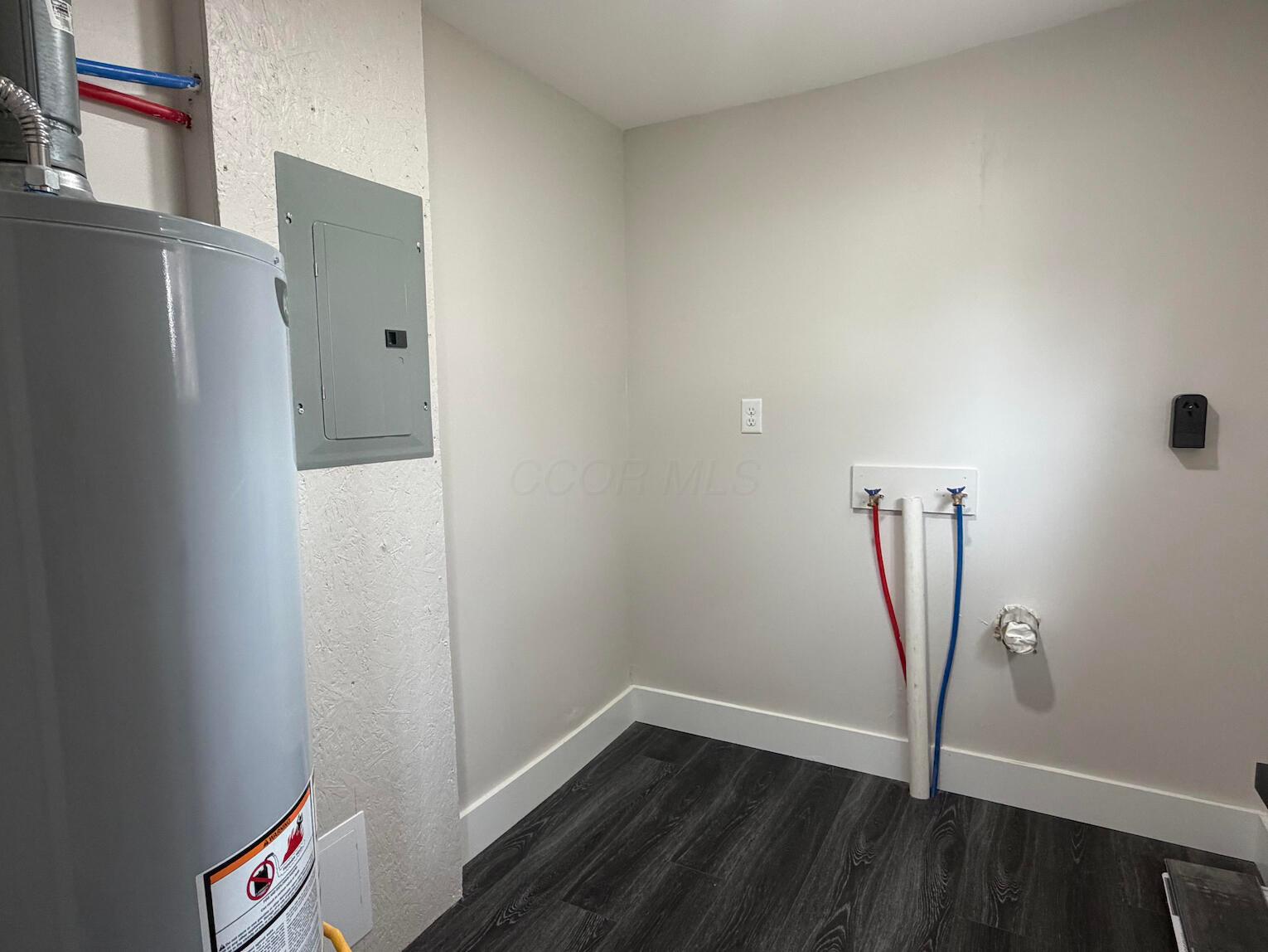 2 W Ing Street Property Photo 7
