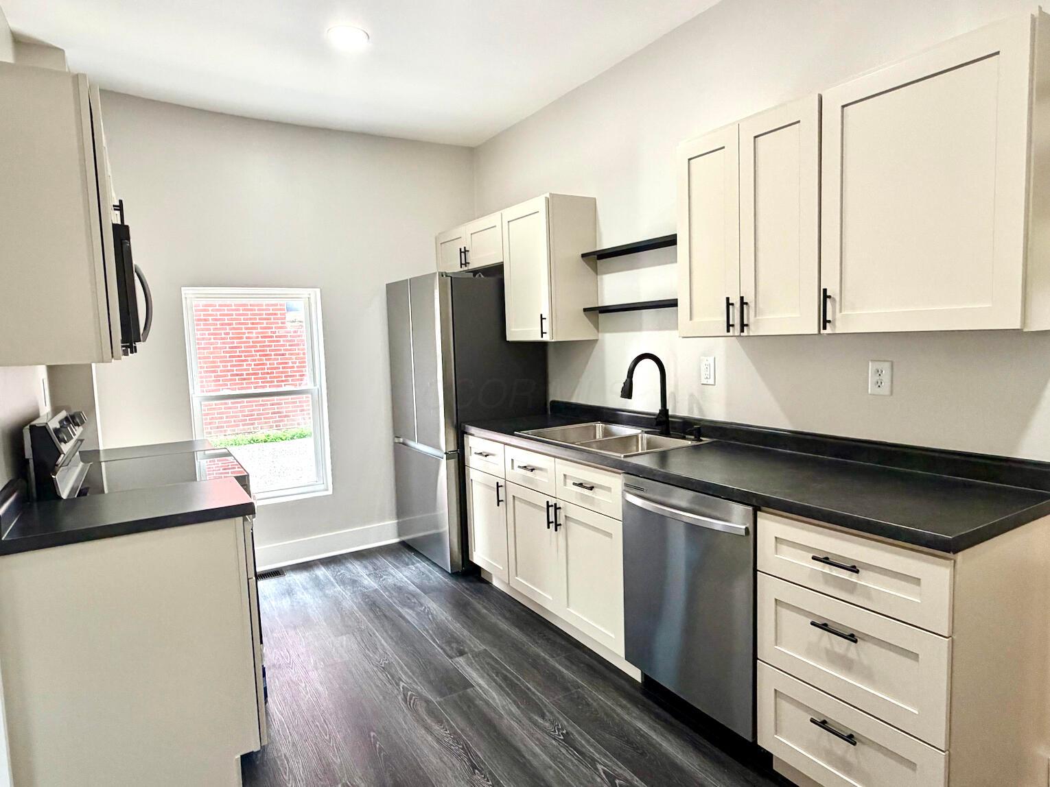2 W Ing Street Property Photo 15