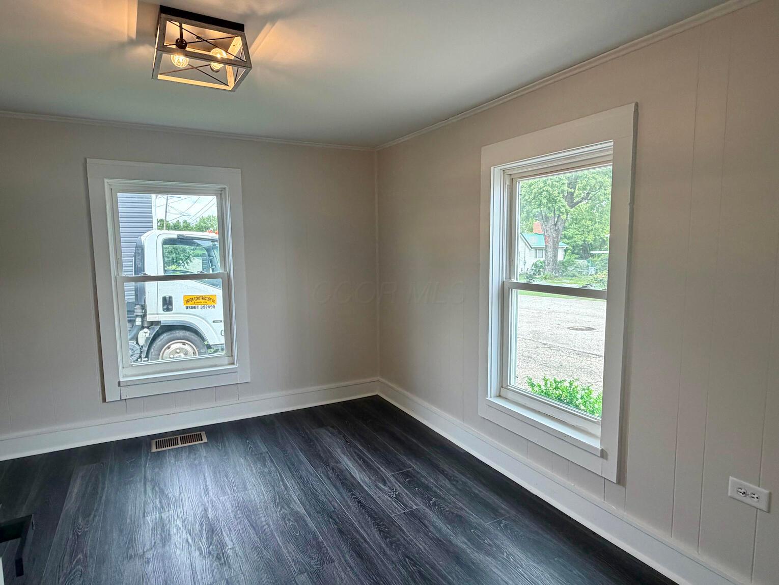 2 W Ing Street Property Photo 22