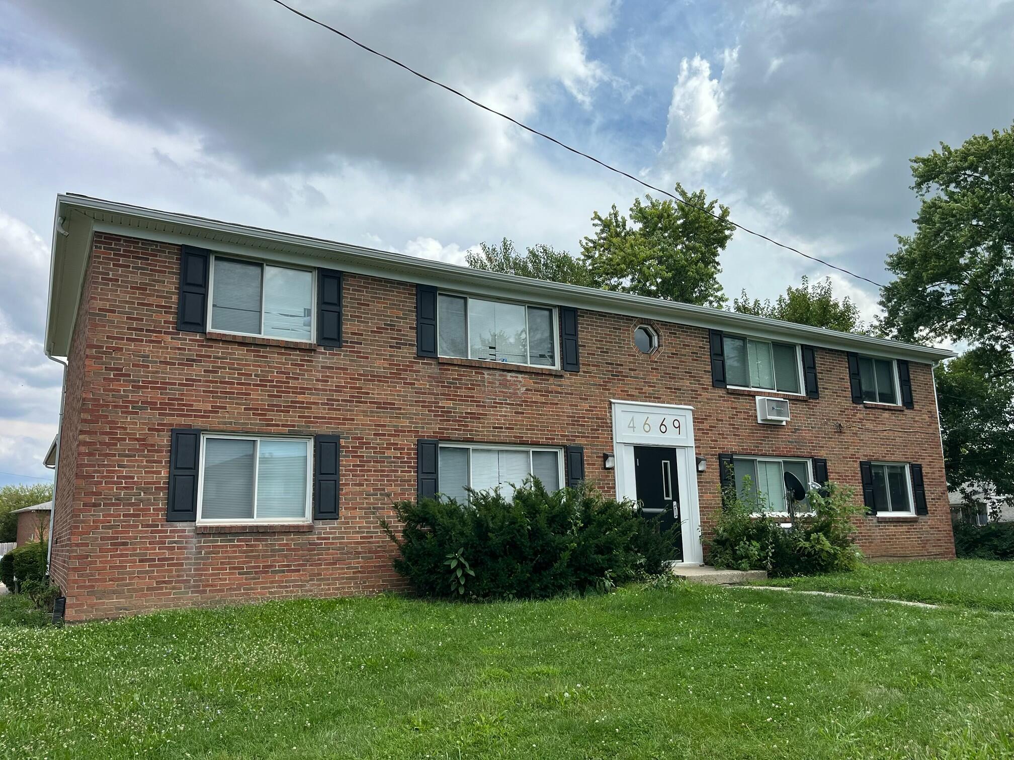 4669 Hilton Avenue, B Property Photo 1
