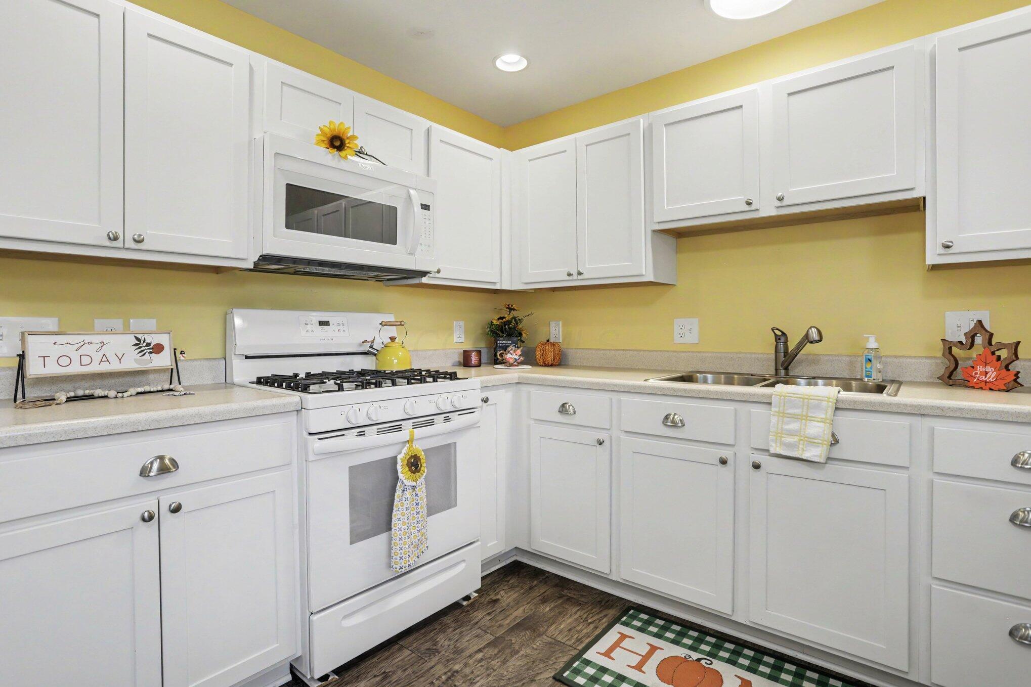 750 Crescent Drive Property Photo 14