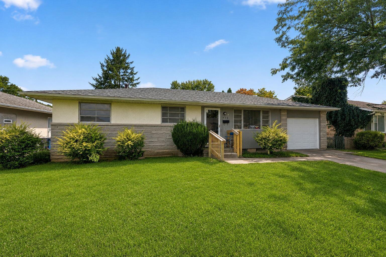 4381 E Mound Street Property Photo 4