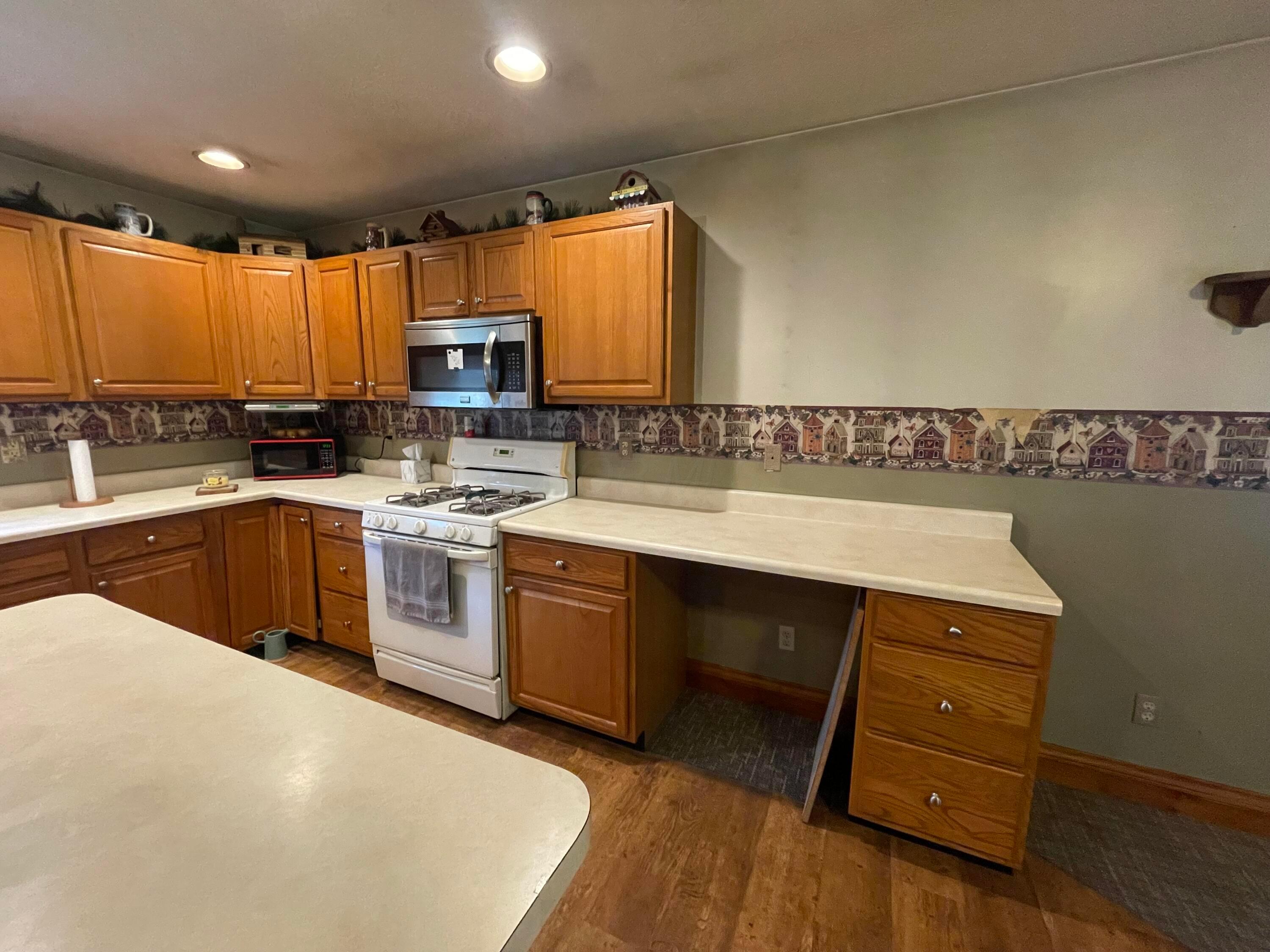 455 Long Street Property Photo 31