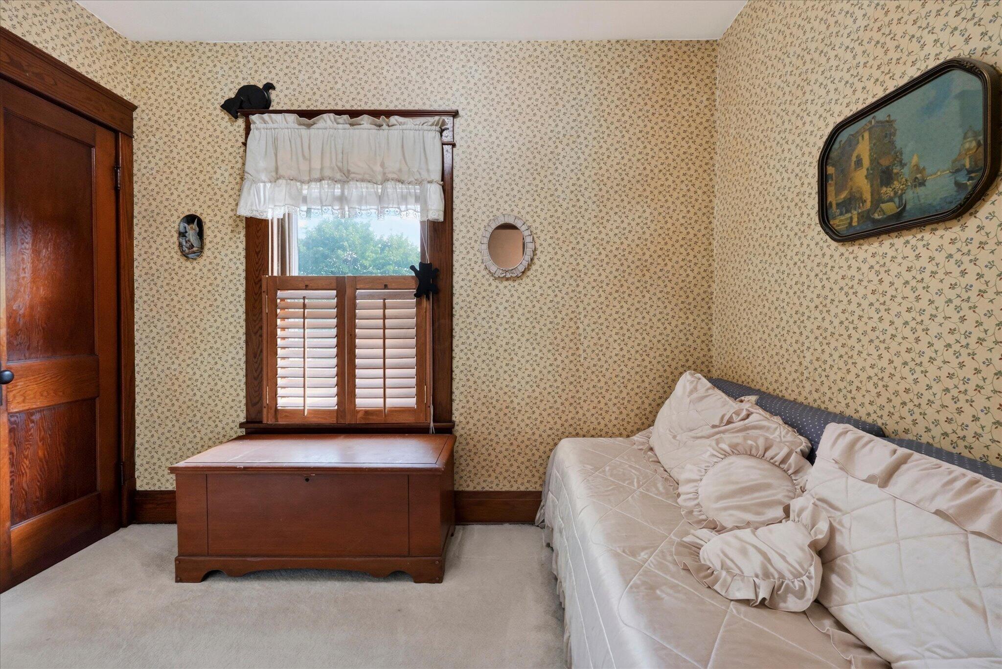 122 W Springfield Street Property Photo 41