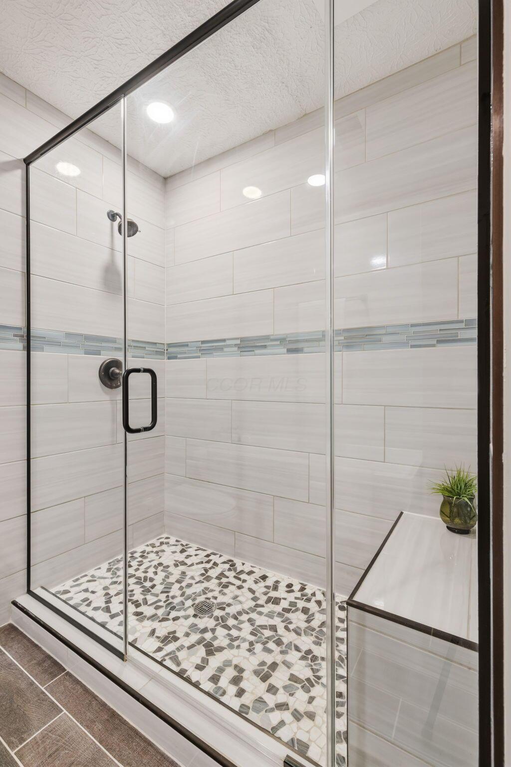 342 Green Meadows Drive W Property Photo 17