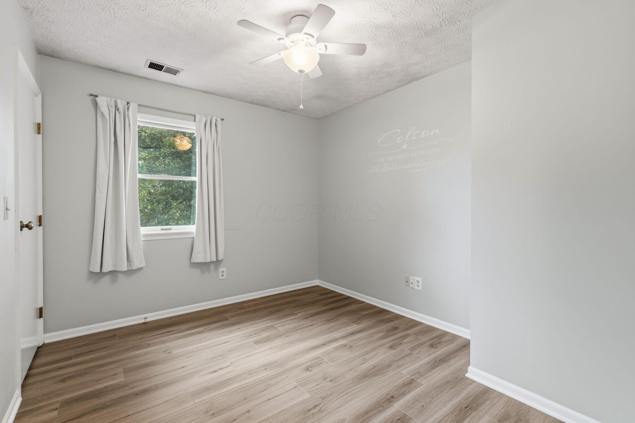 342 Green Meadows Drive W Property Photo 28